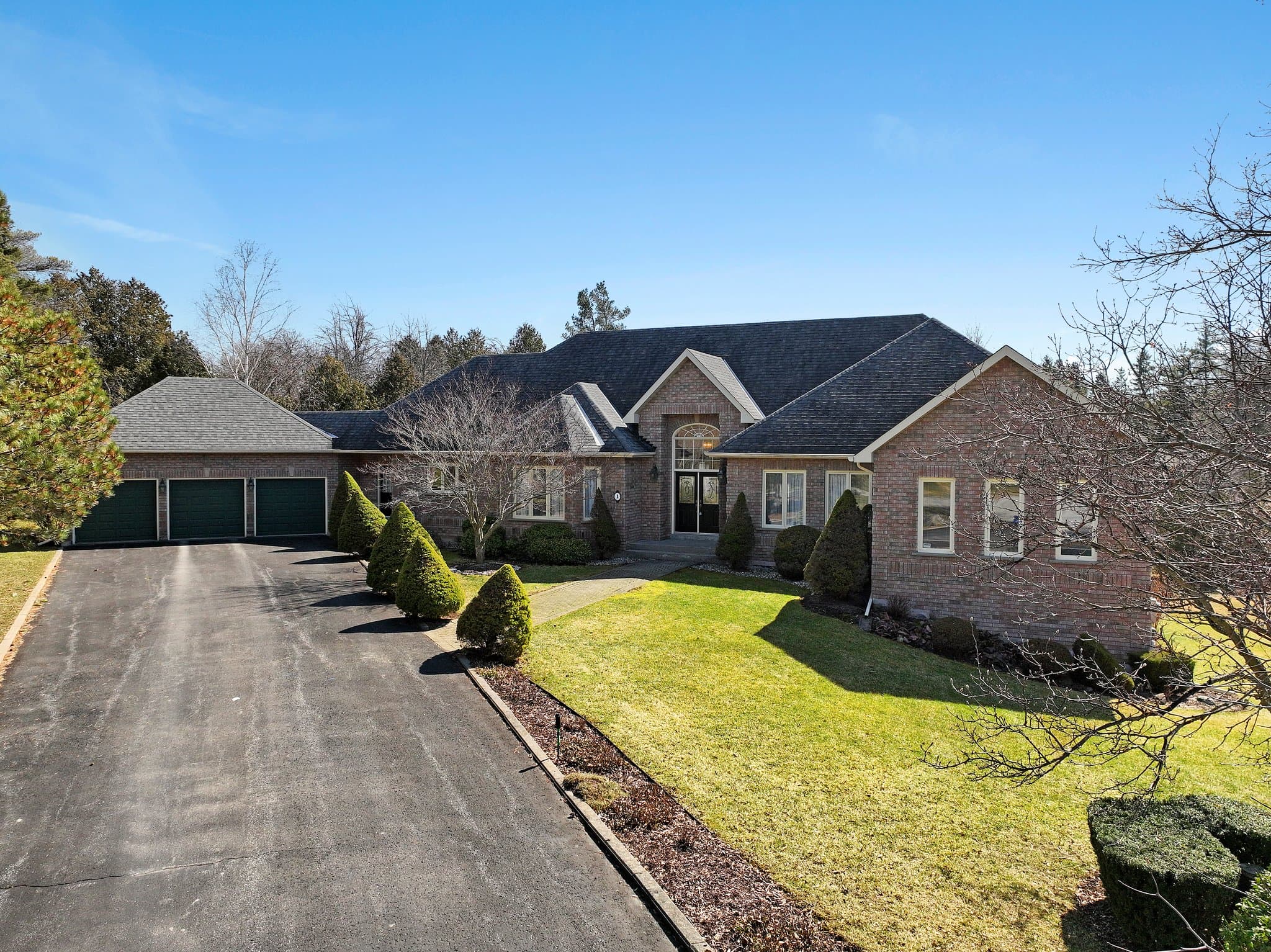 1 Cedar Ridge Rd Whitchurch-Stouffville, ON L0H 1G0