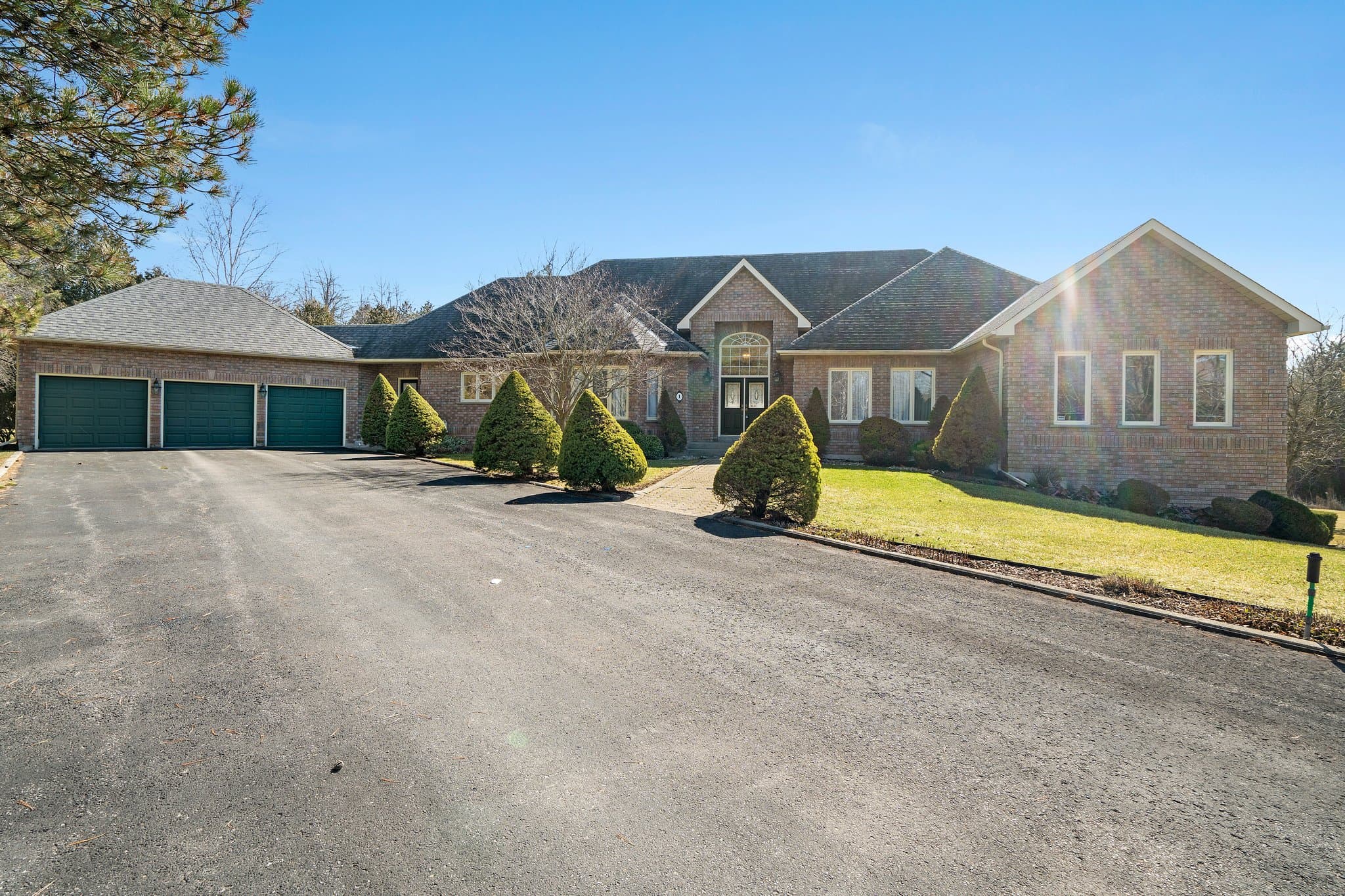 1 Cedar Ridge Rd Whitchurch-Stouffville, ON L0H 1G0