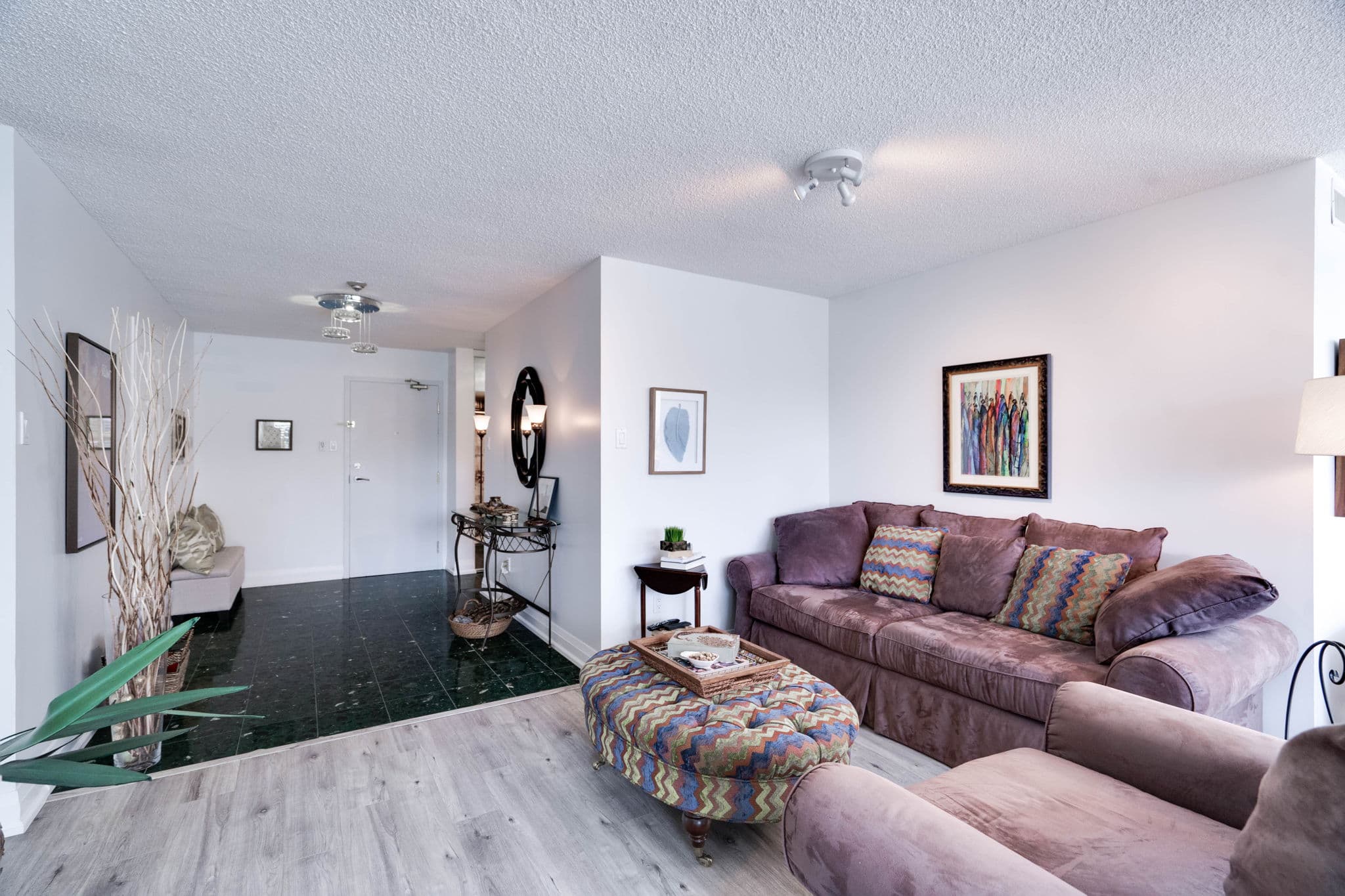 1 Clark Ave W 501 Vaughan, ON L4J 7Y6