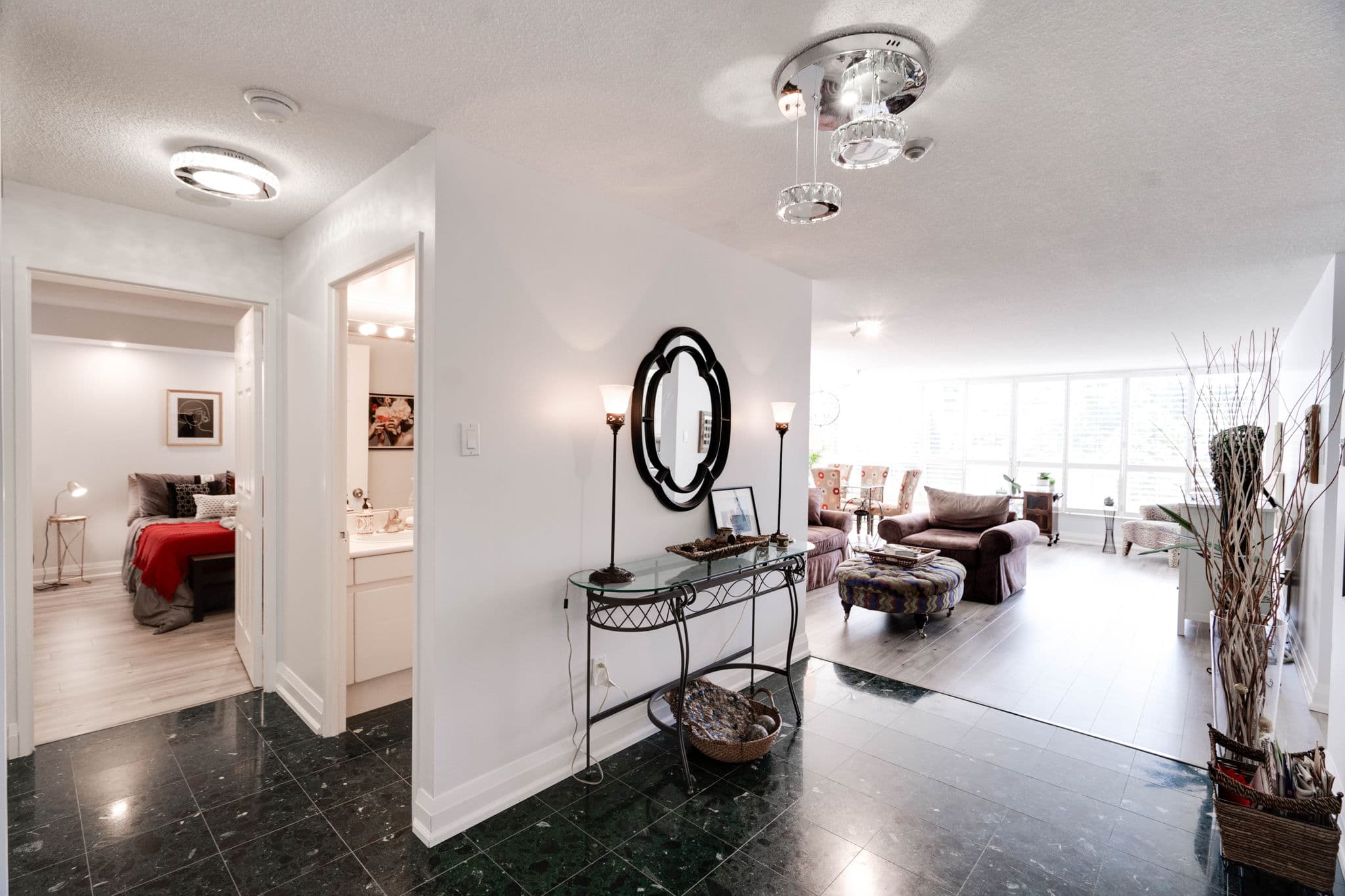 1 Clark Ave W 501 Vaughan, ON L4J 7Y6