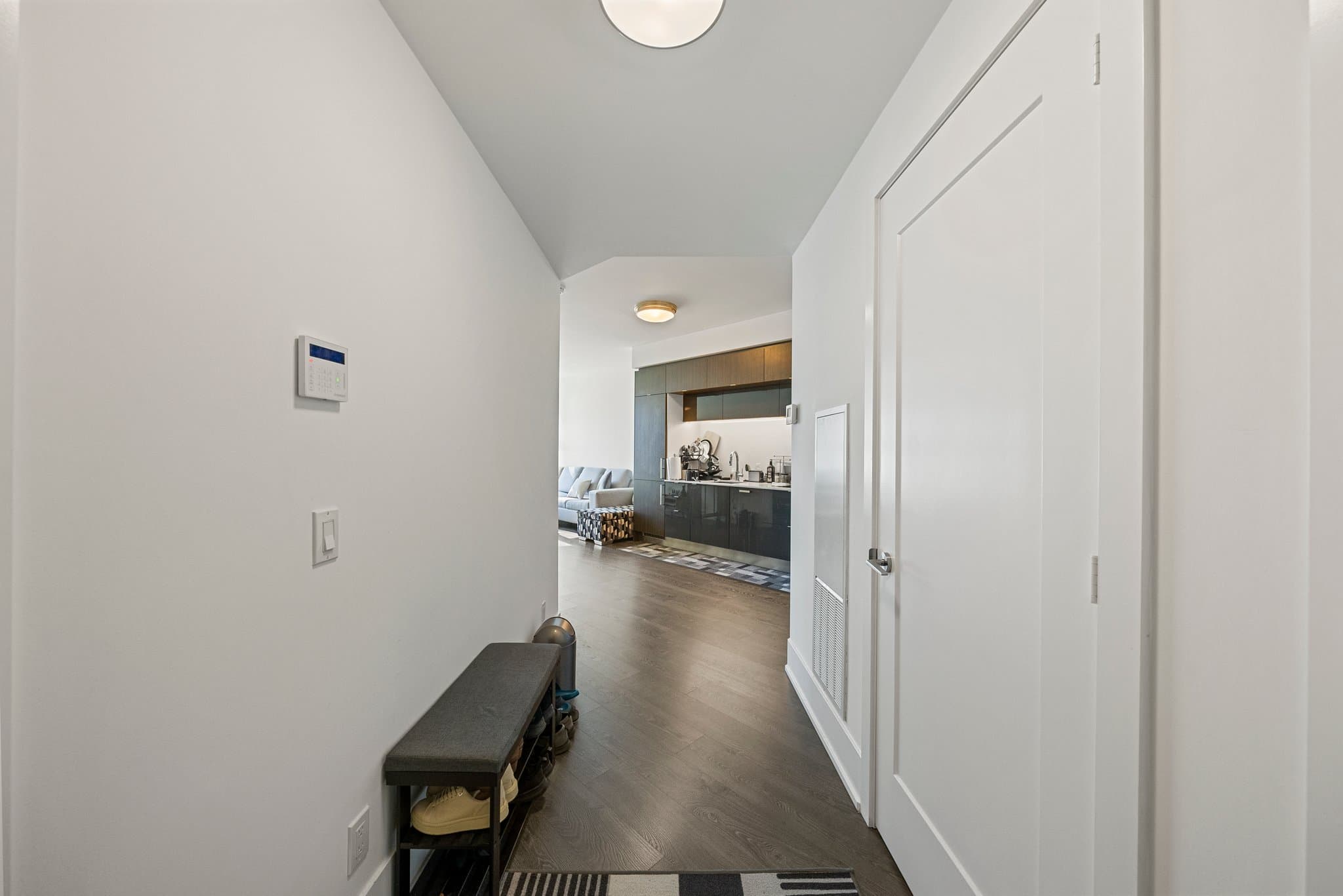1 Edgewater Dr Unit 312 Toronto, ON M5A 0L1