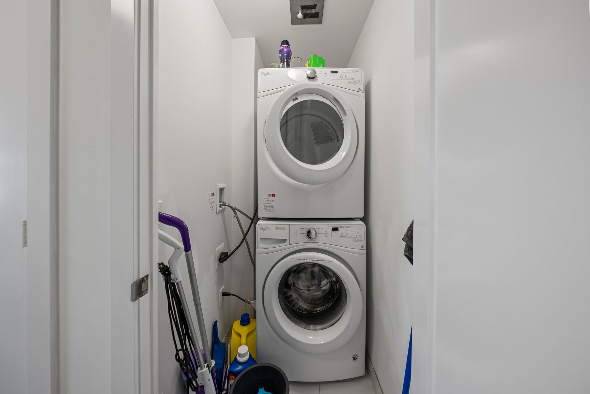1 Edgewater Dr Unit 312 Toronto, ON M5A 0L1