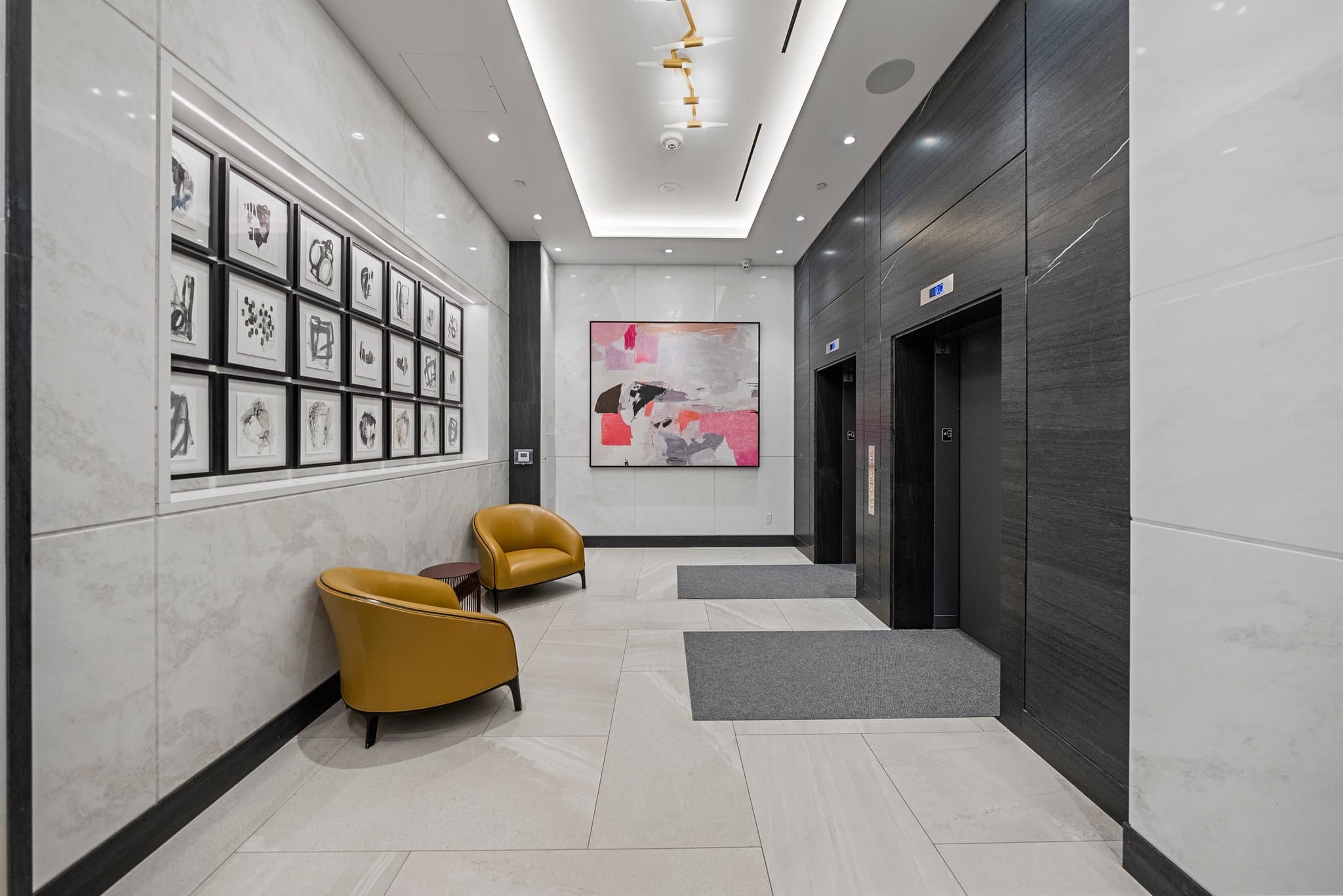 1 Edgewater Dr Unit 312 Toronto, ON M5A 0L1