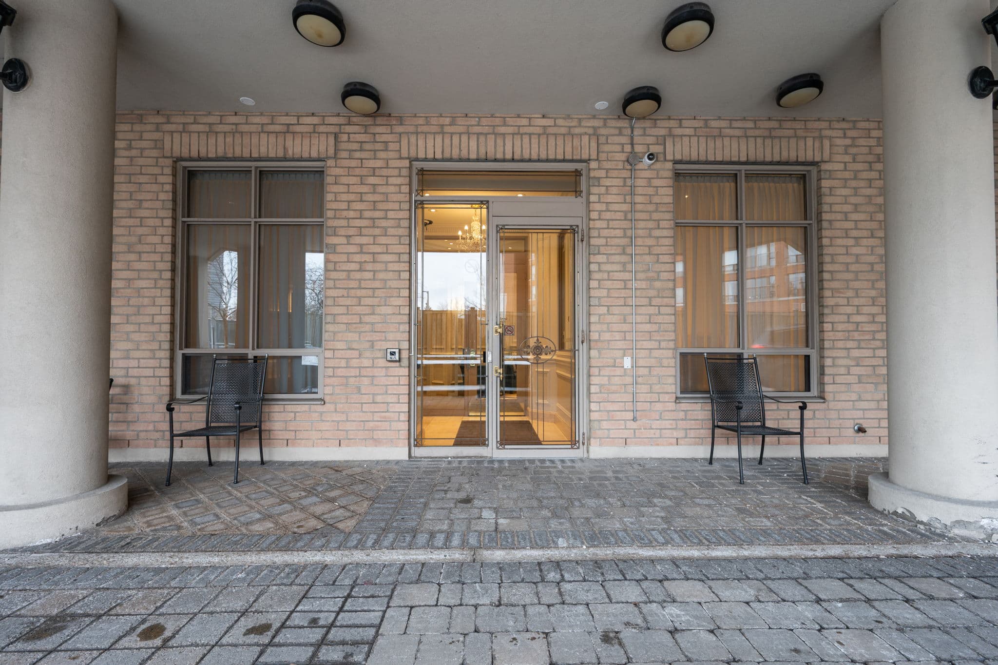 1 Glen Park Ave Unit 201 Toronto, ON M6B 4M5