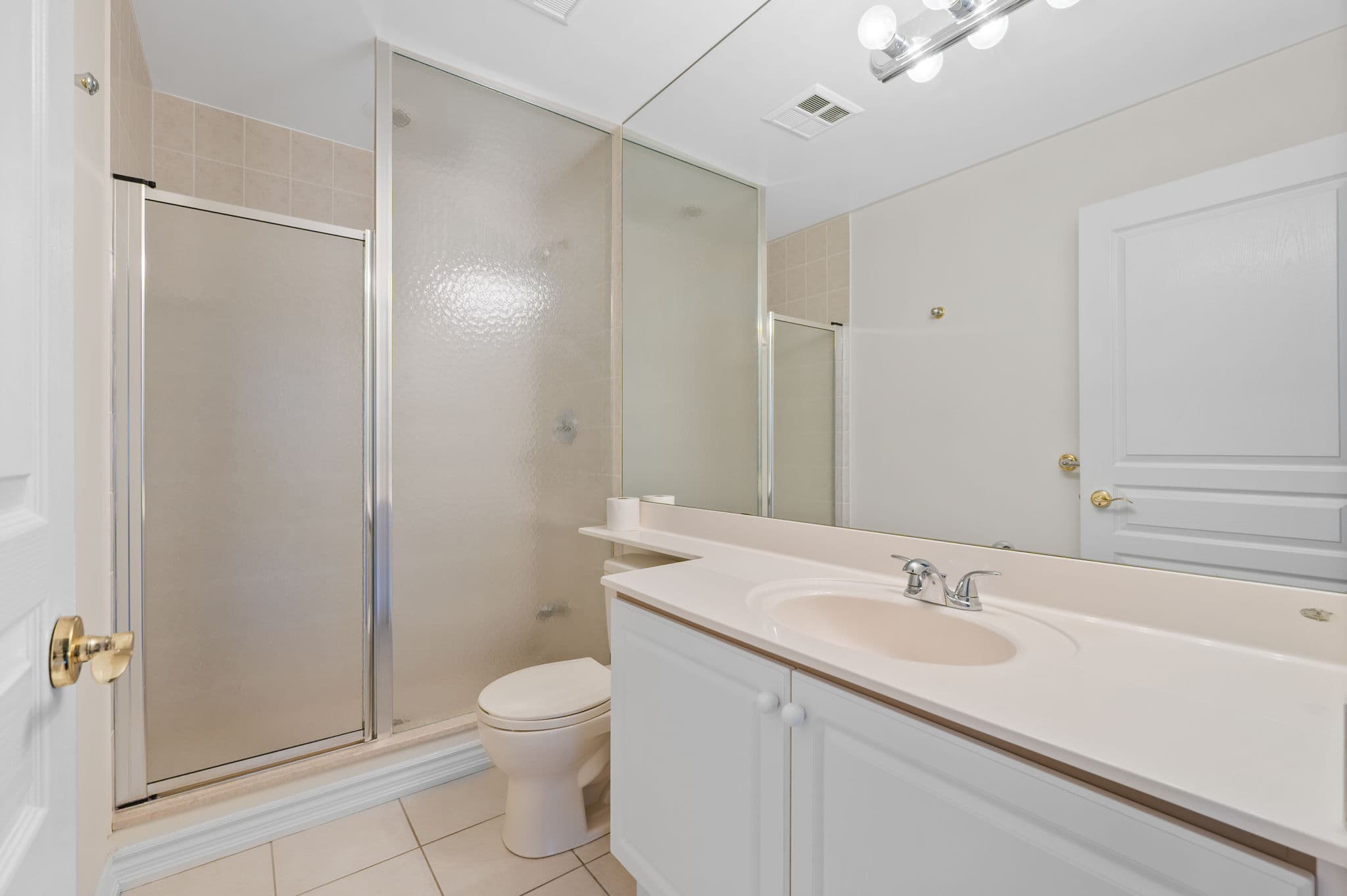 1 Glen Park Ave Unit 201 Toronto, ON M6B 4M5