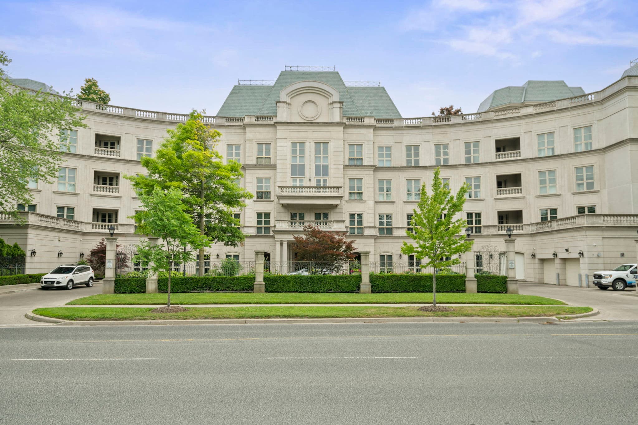 1 Post Rd Unit 206 Toronto, ON M3B 3R4