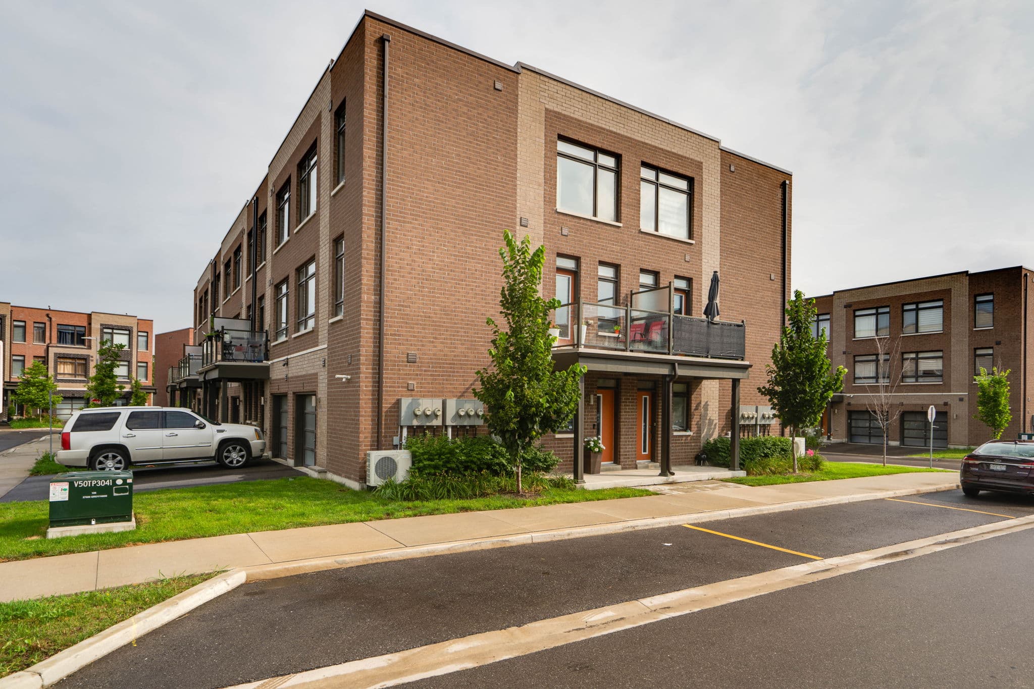 1 Seymour St Vaughan, ON L4L 0L7