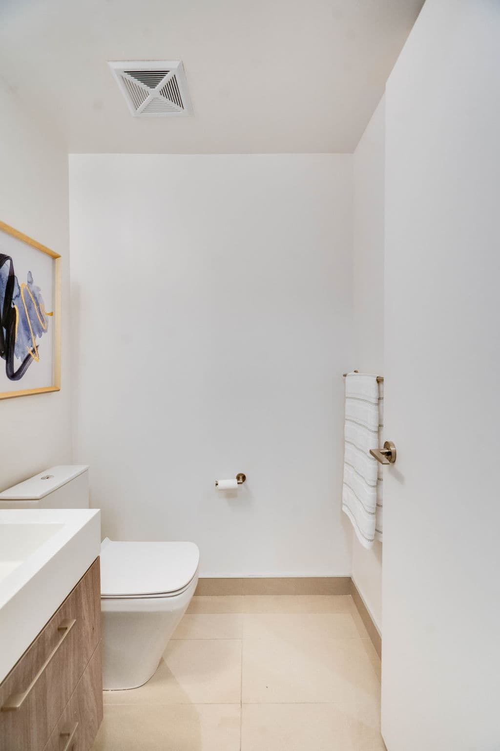 1 Yorkville Ave 802 Toronto, ON M4W 1L1
