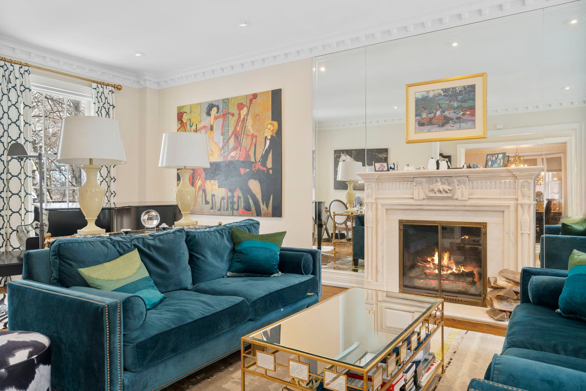 10 Pine Hill Rd Toronto, ON M4W 1P6