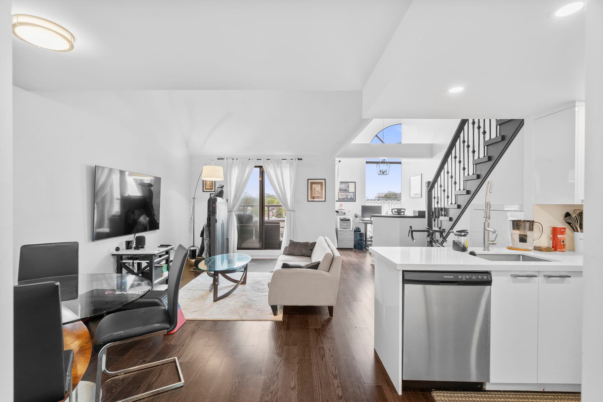 100 Bronte Rd Unit 416 Oakville, ON L6L 3B7