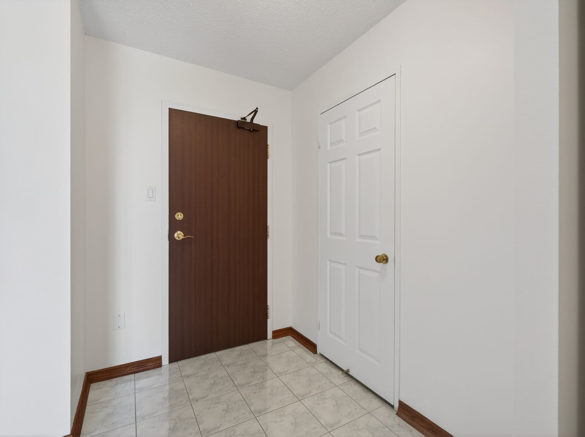 100 County Ct Blvd Unit 1201 Brampton, ON L6W 3X1
