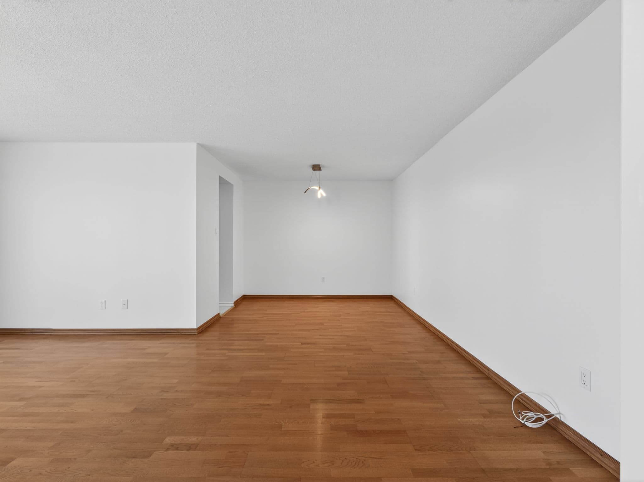 100 County Ct Blvd Unit 1201 Brampton, ON L6W 3X1