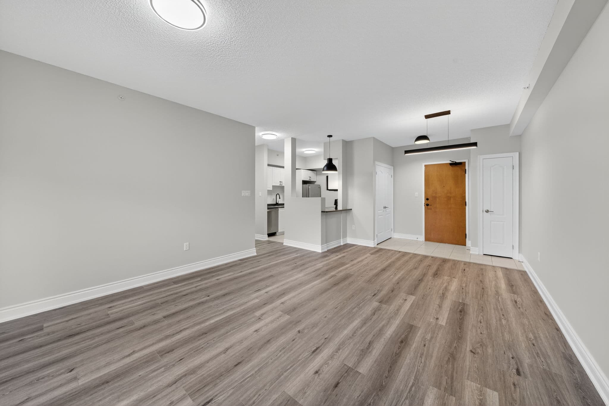 100 Dean Ave Unit 106 Barrie, ON L4N 0V4