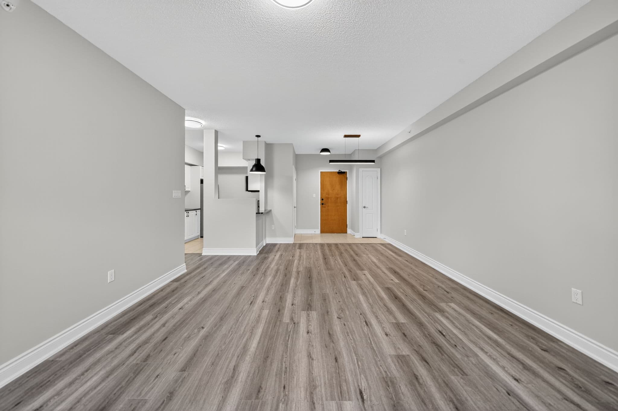100 Dean Ave Unit 106 Barrie, ON L4N 0V4
