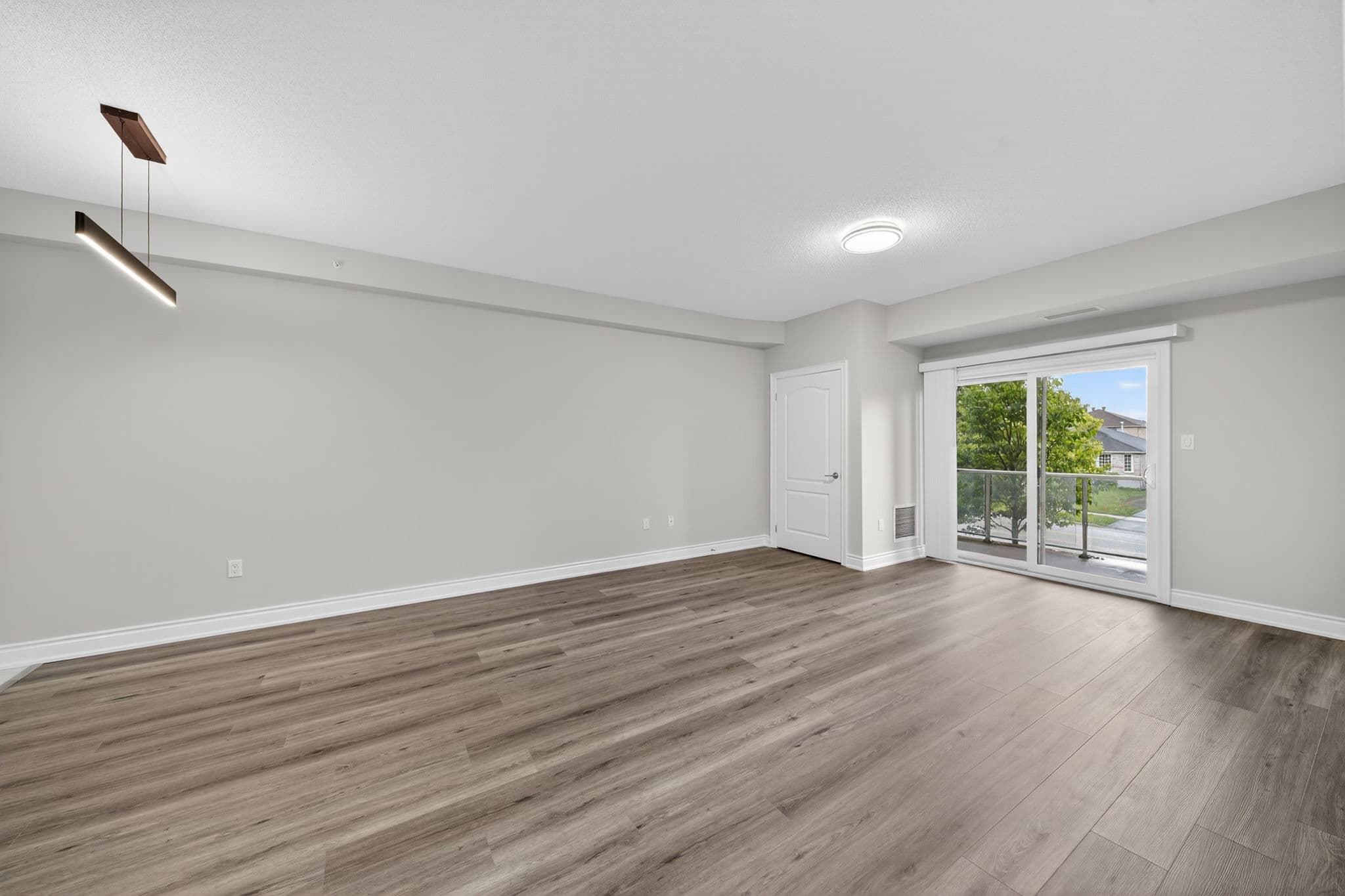 100 Dean Ave Unit 106 Barrie, ON L4N 0V4
