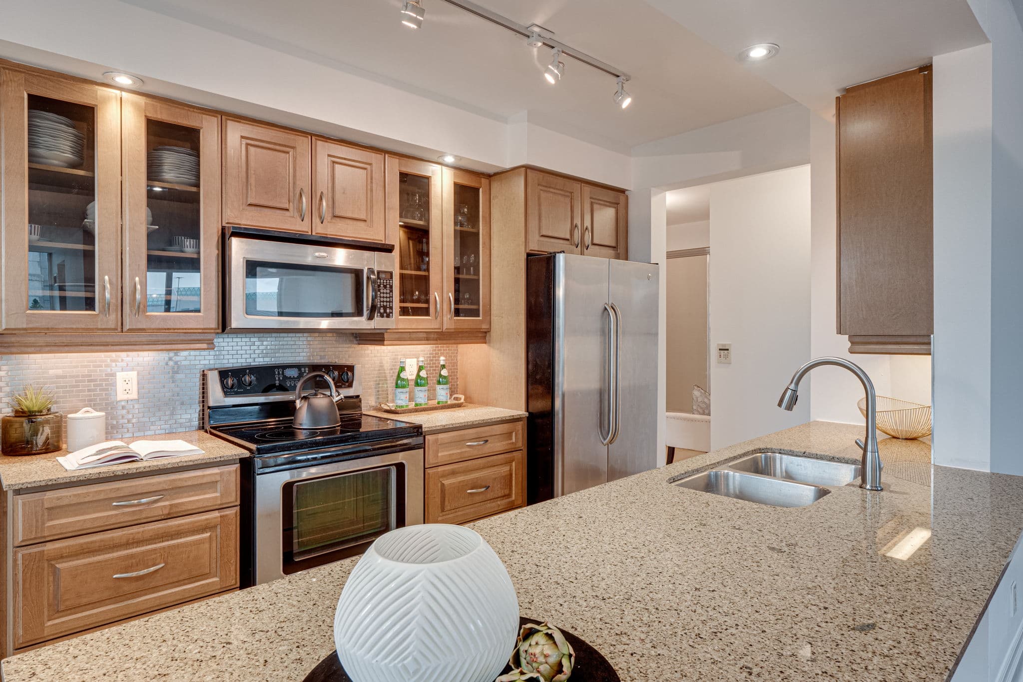 100 Promenade Cir 210 Vaughan, ON L4J 7W7
