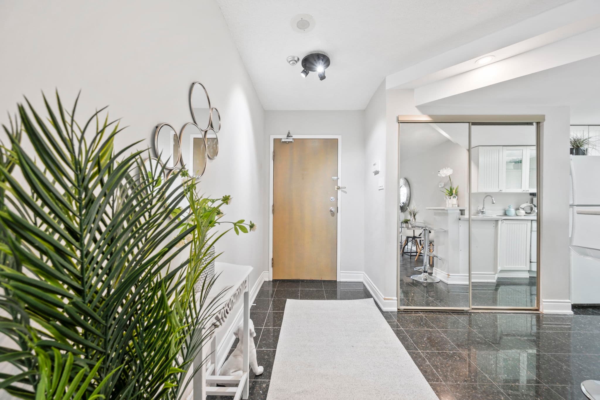 1001 Bay St. Unit 3006 Toronto, ON M5S 3C4
