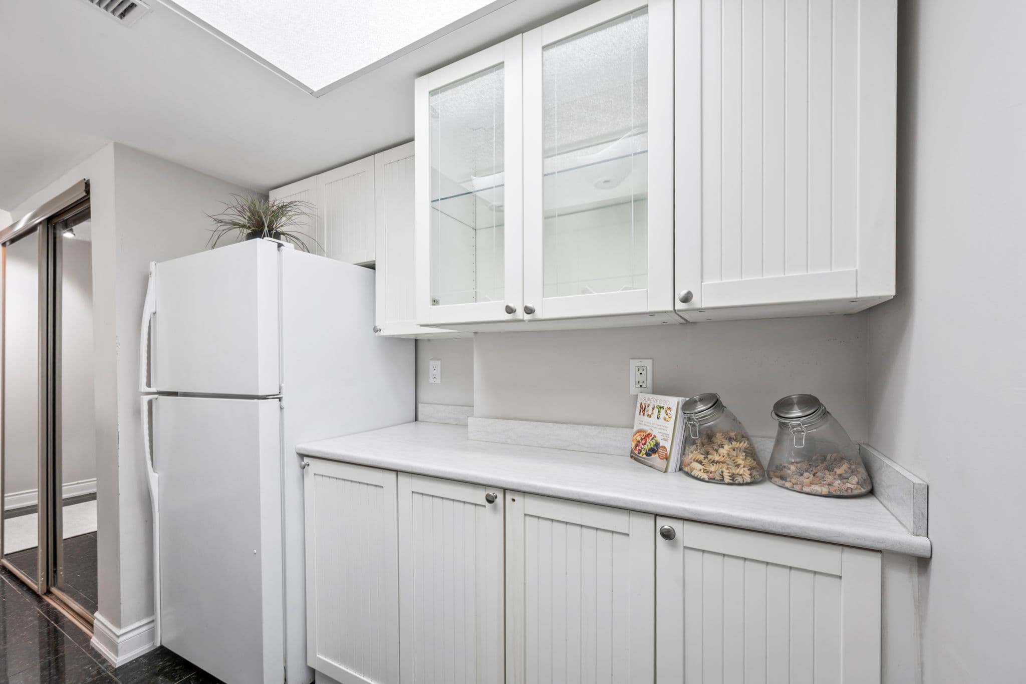 1001 Bay St. Unit 3006 Toronto, ON M5S 3C4
