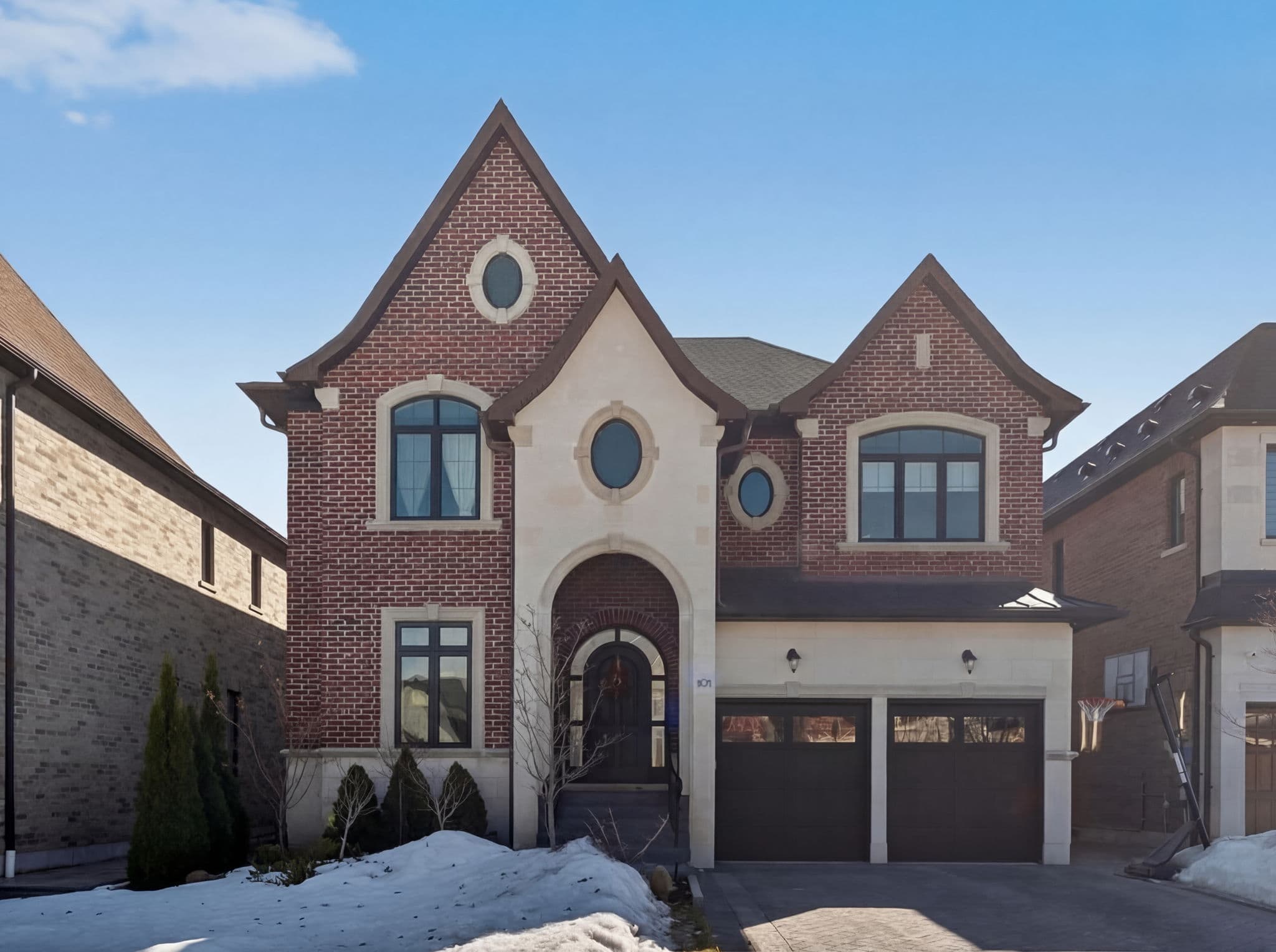 101 Arten Ave Richmond Hill, ON L4C 9Y3