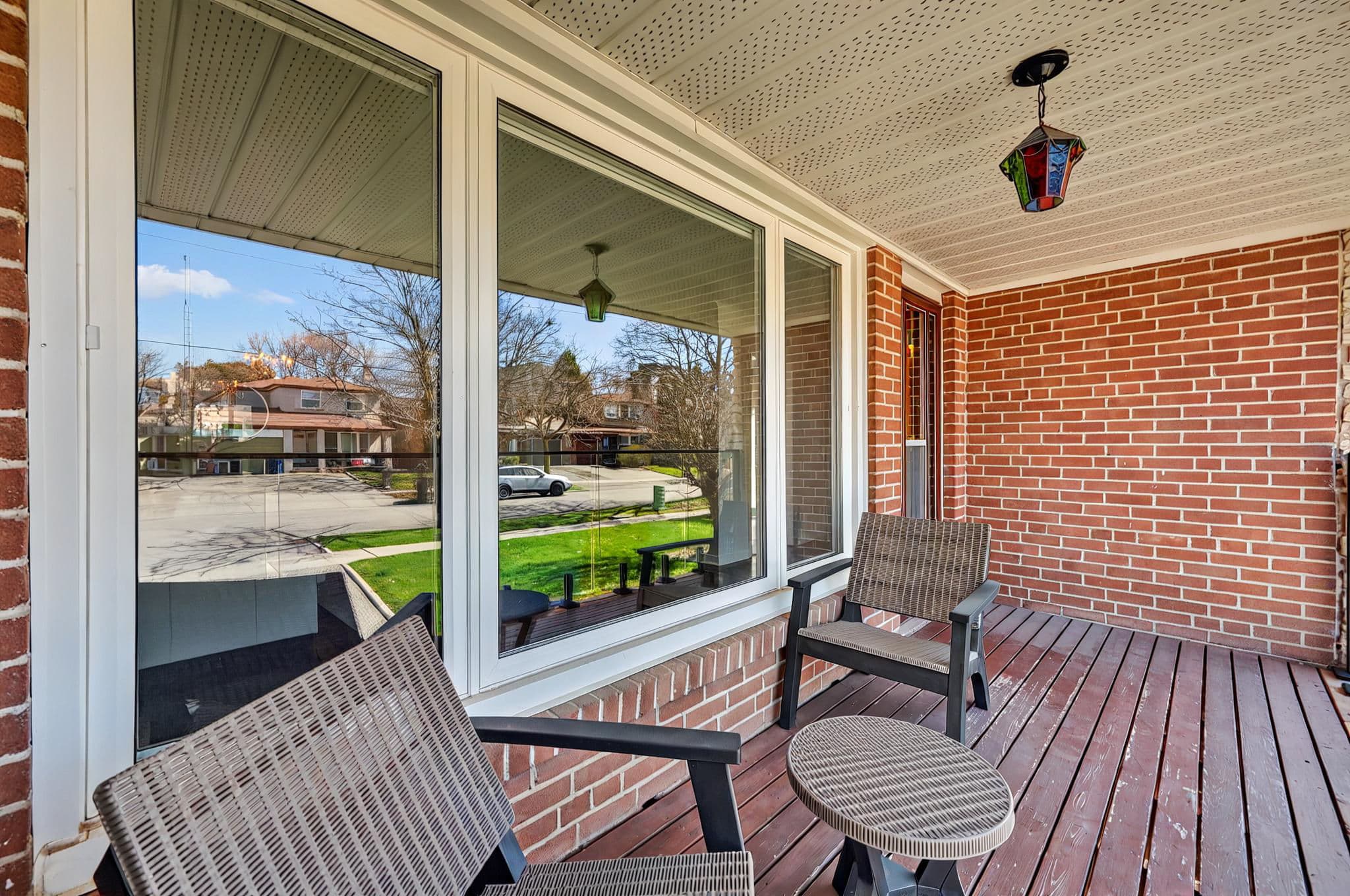 101 Greenbush Rd Toronto, ON M2M 1P5