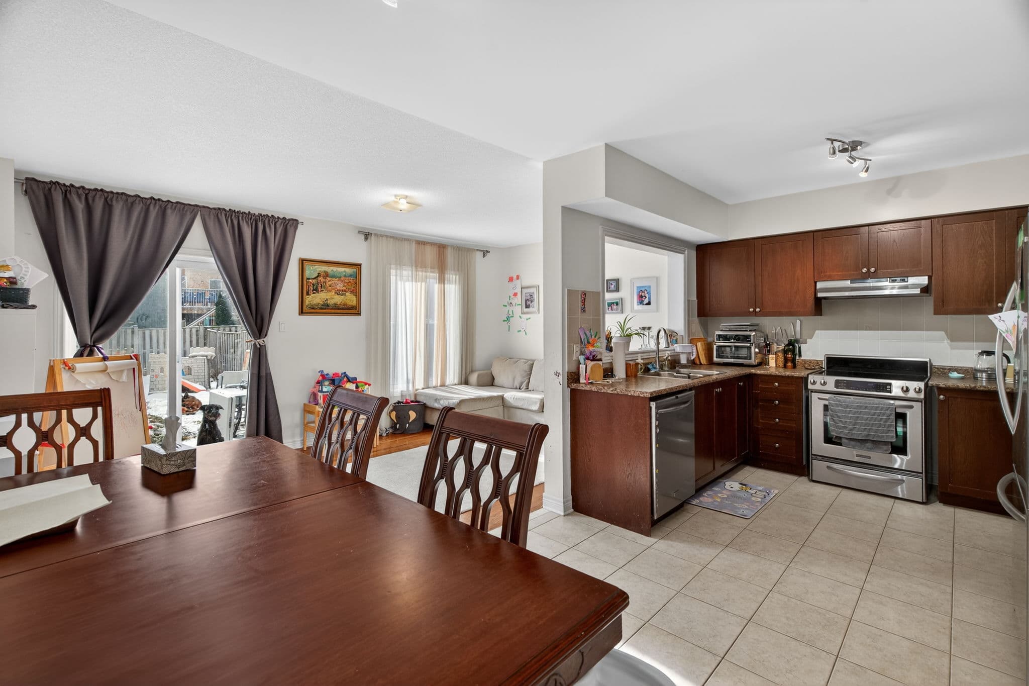 101 Sir Sanford Fleming Way Vaughan, ON L6A 0V3