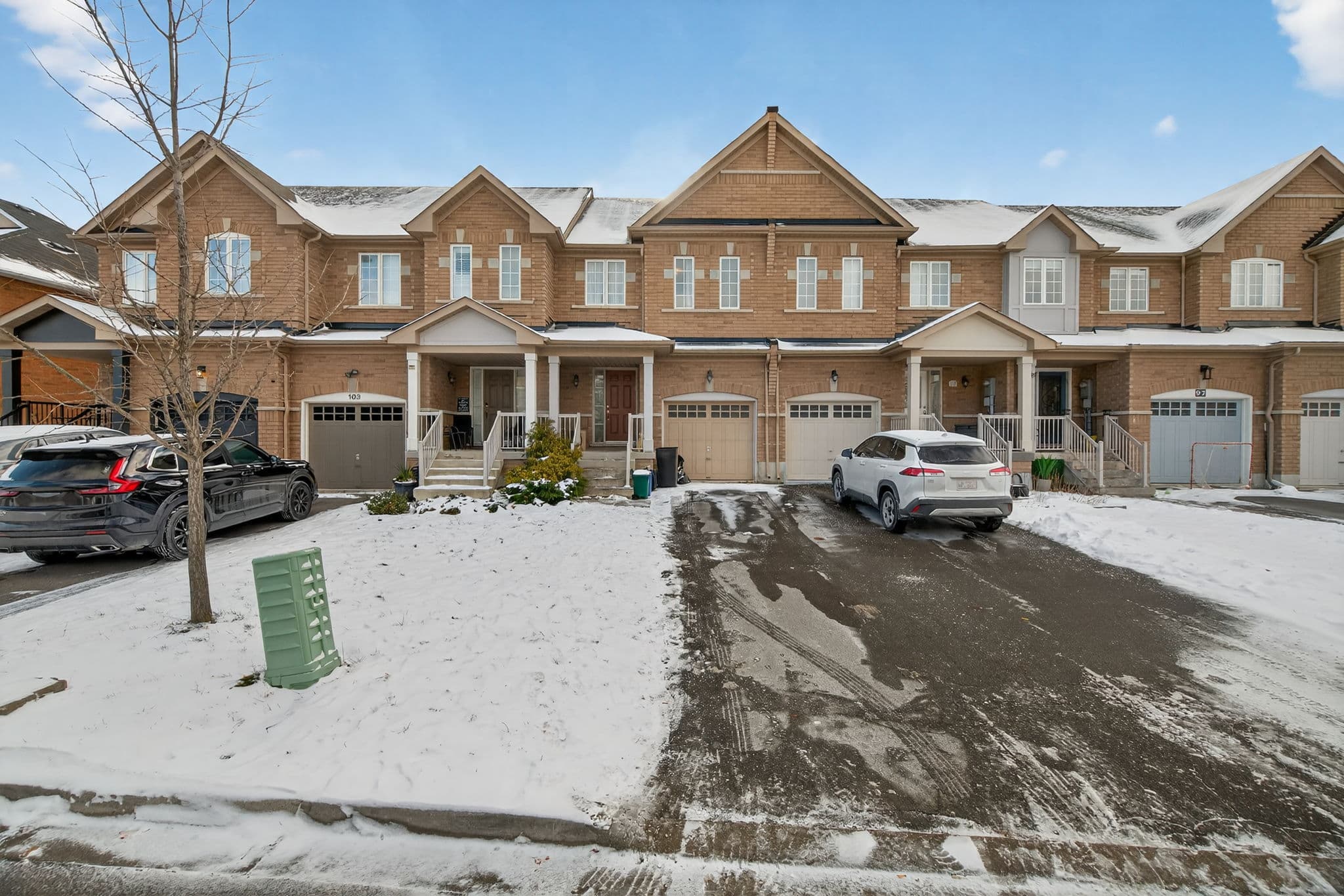 101 Sir Sanford Fleming Way Vaughan, ON L6A 0V3