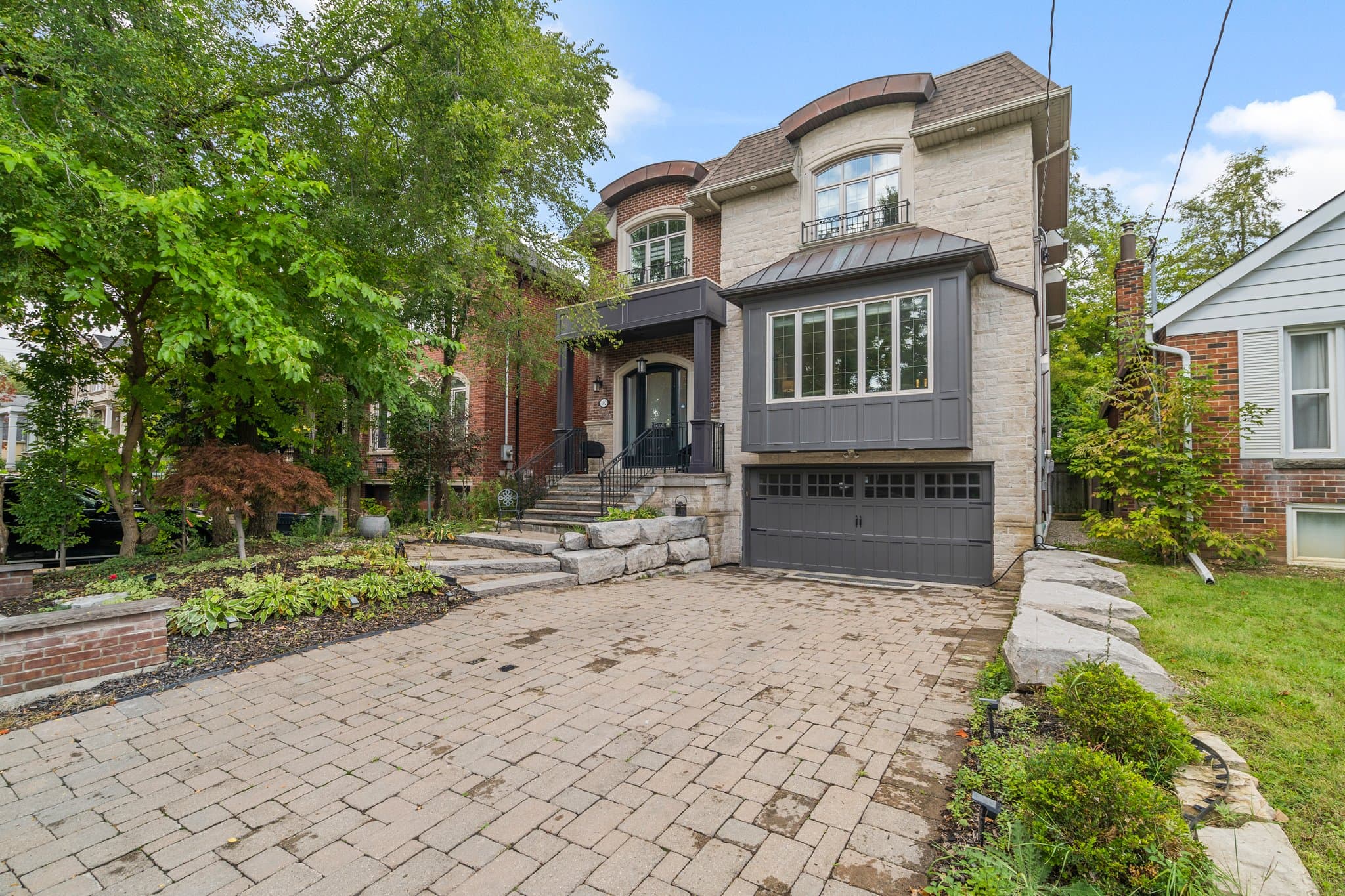 102 Carmichael Ave Toronto, ON M5M 2W9