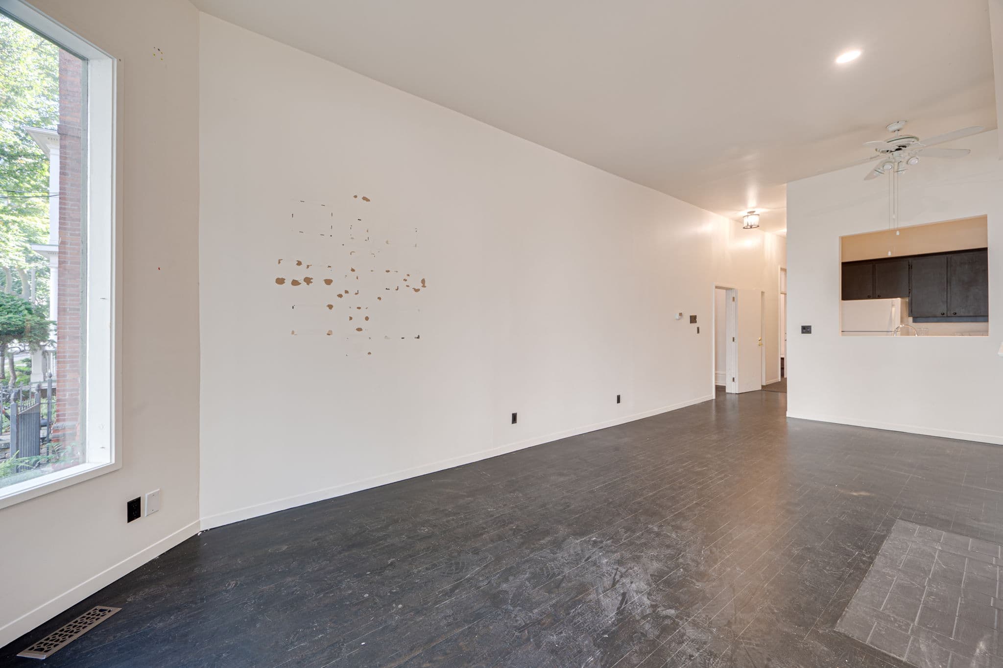 103 Gloucester St Toronto, ON M4Y 1M2