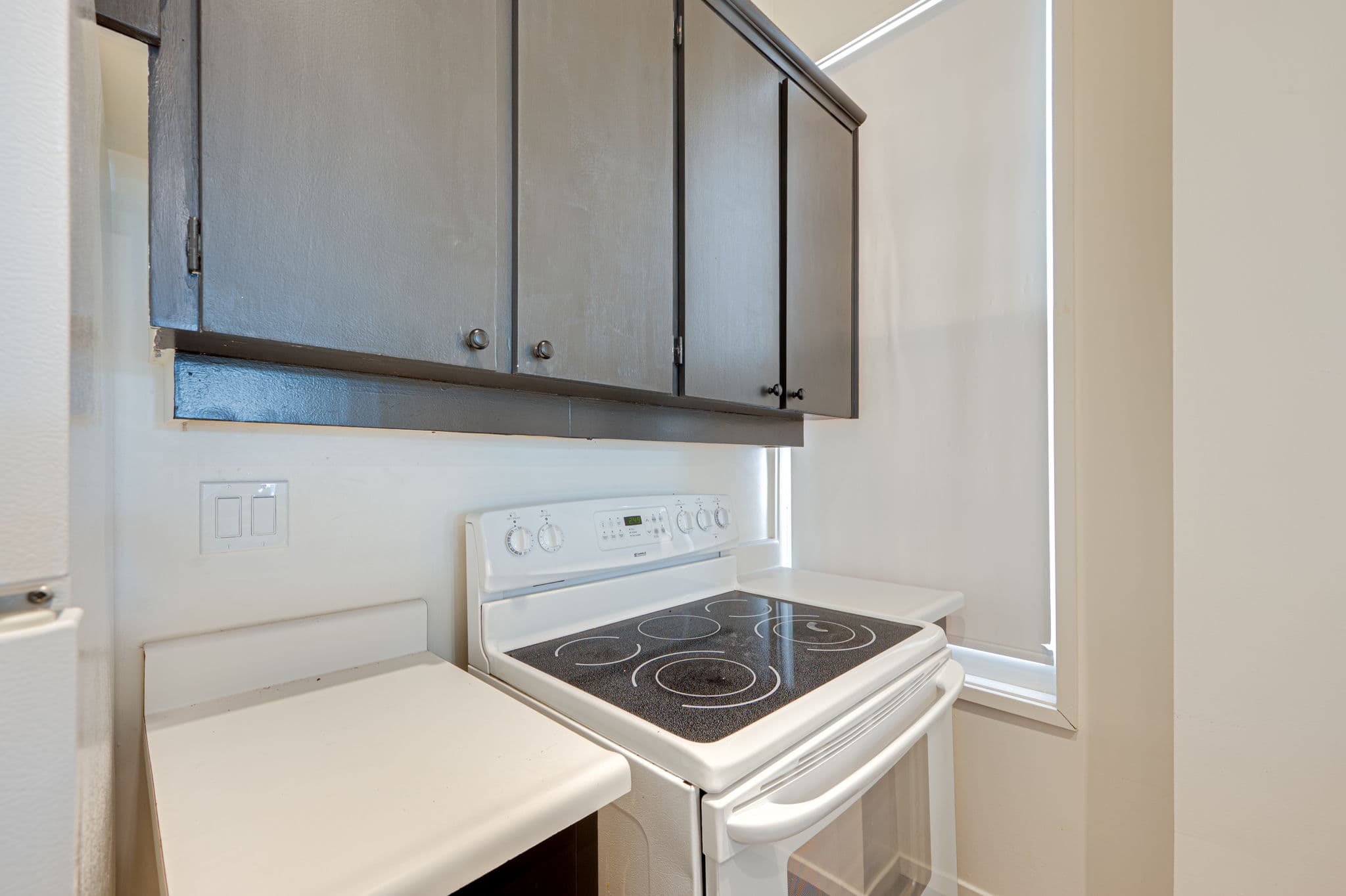 103 Gloucester St Toronto, ON M4Y 1M2