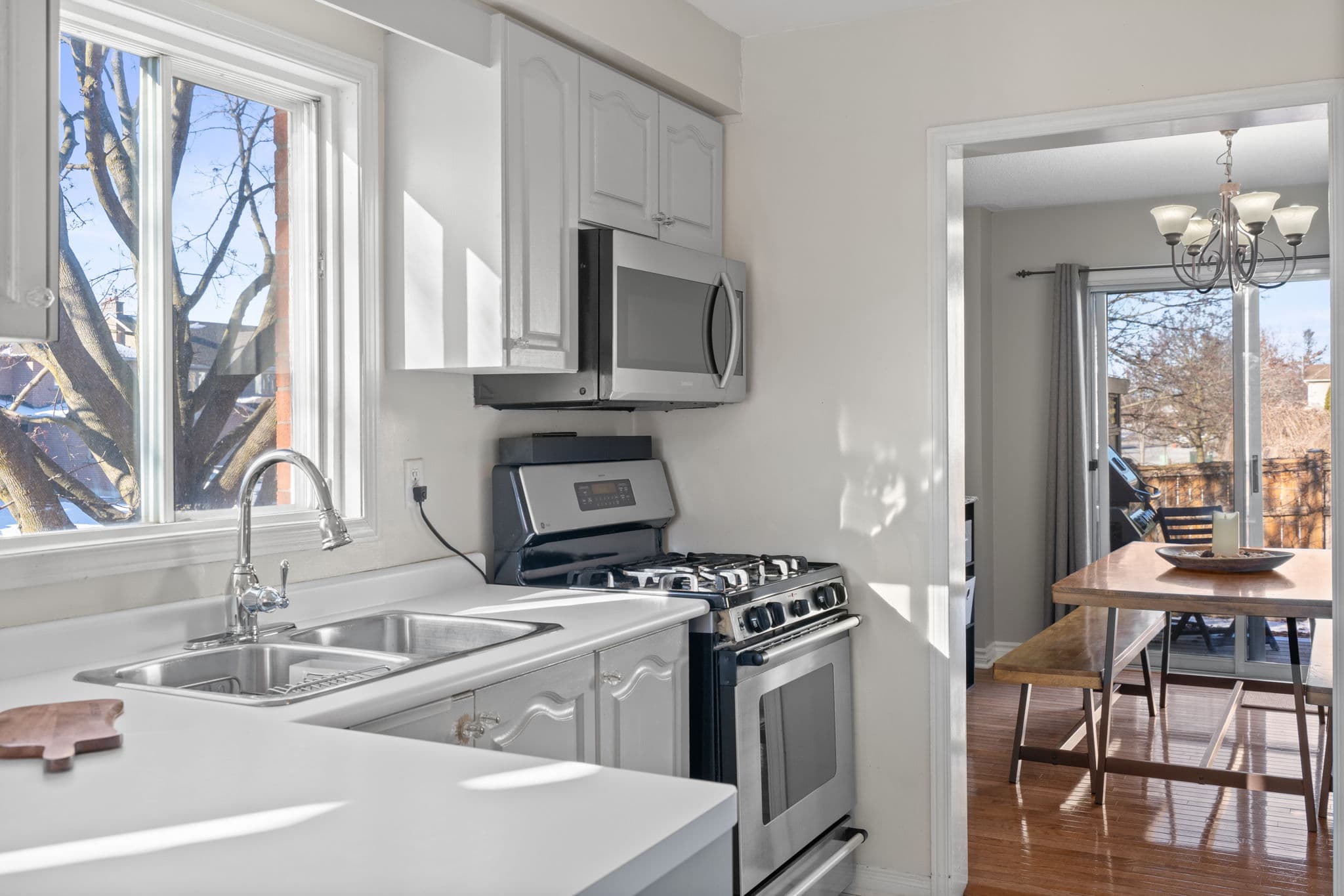 103 Niska Dr Hamilton, ON L0R 2H3