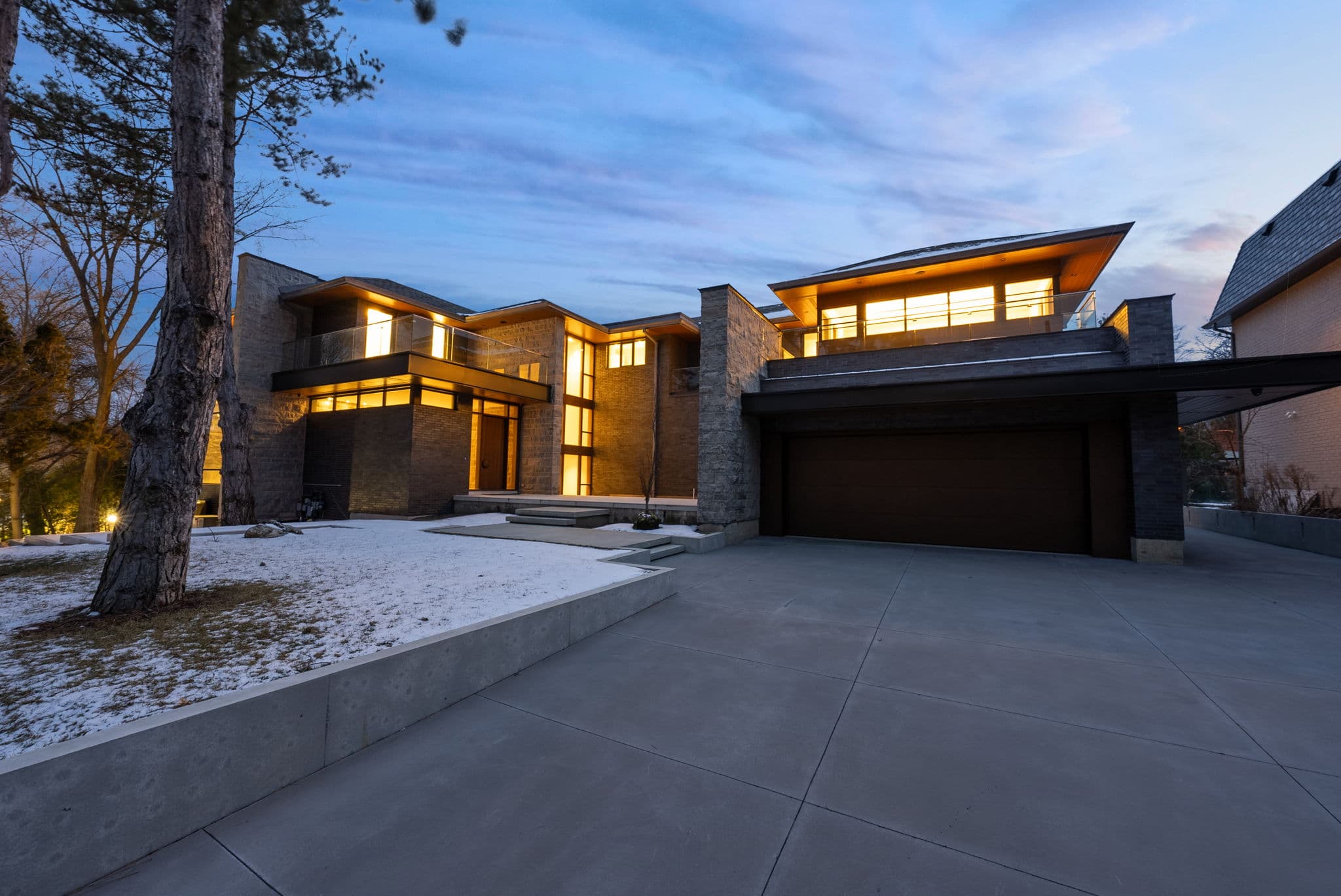 103 Old Colony Rd Toronto, ON M2L 2K3