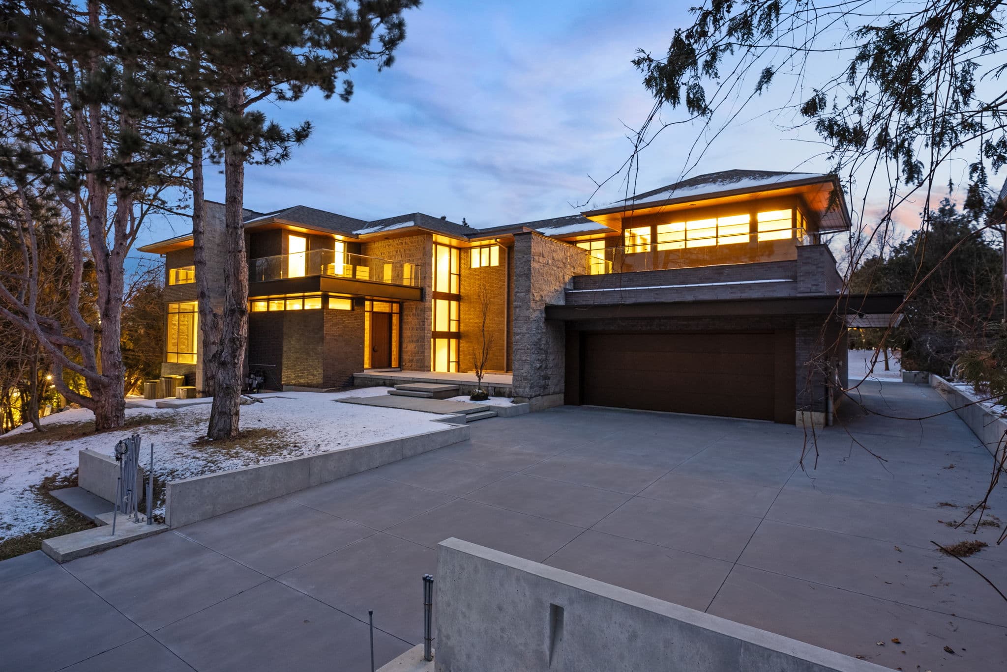 103 Old Colony Rd Toronto, ON M2L 2K3