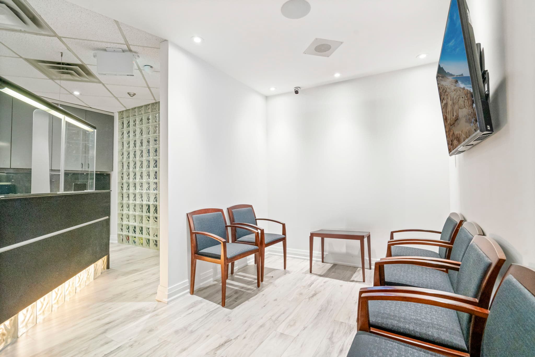 1033 Bay St. Unit 315 Toronto, ON M5S 3A5