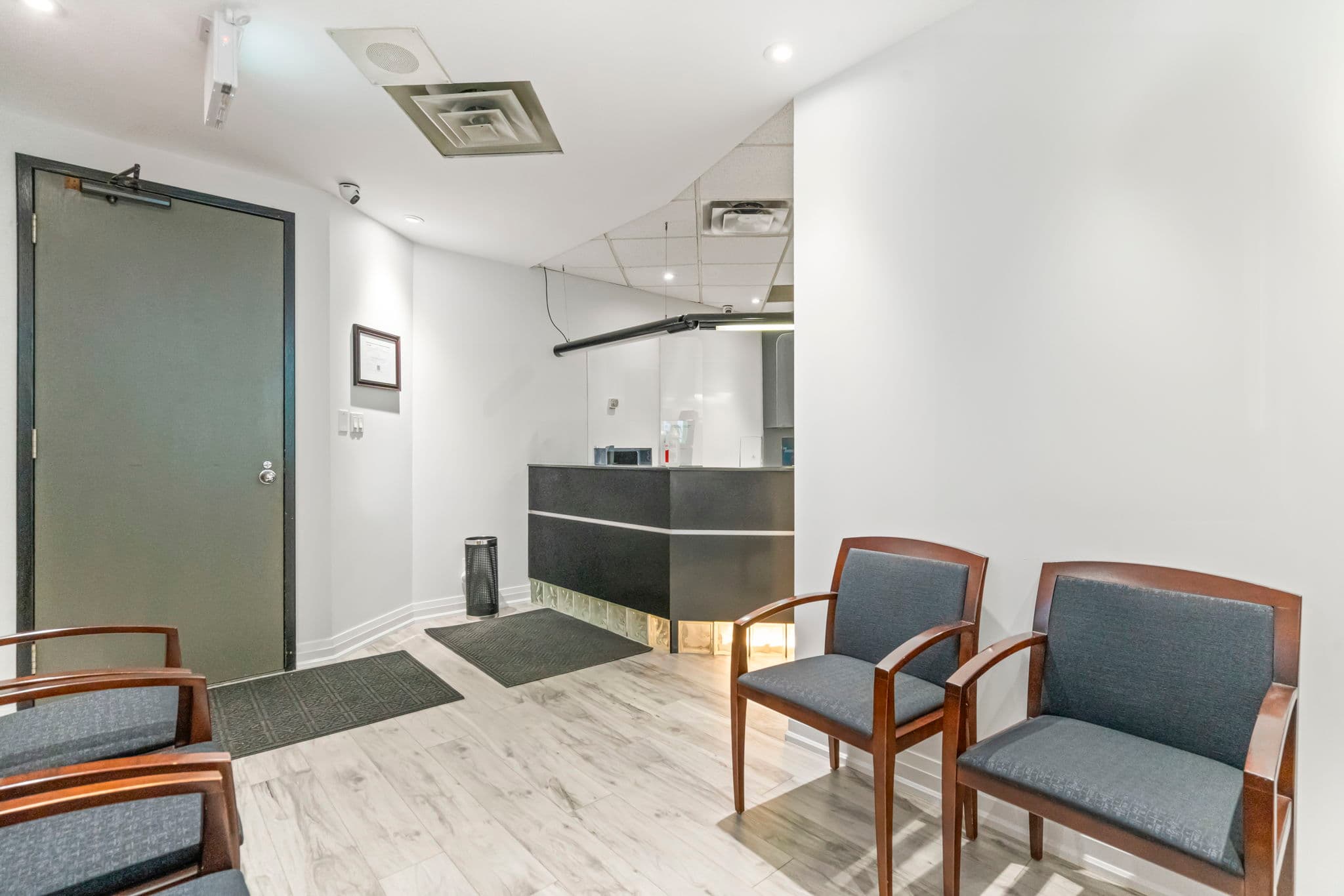 1033 Bay St. Unit 315 Toronto, ON M5S 3A5