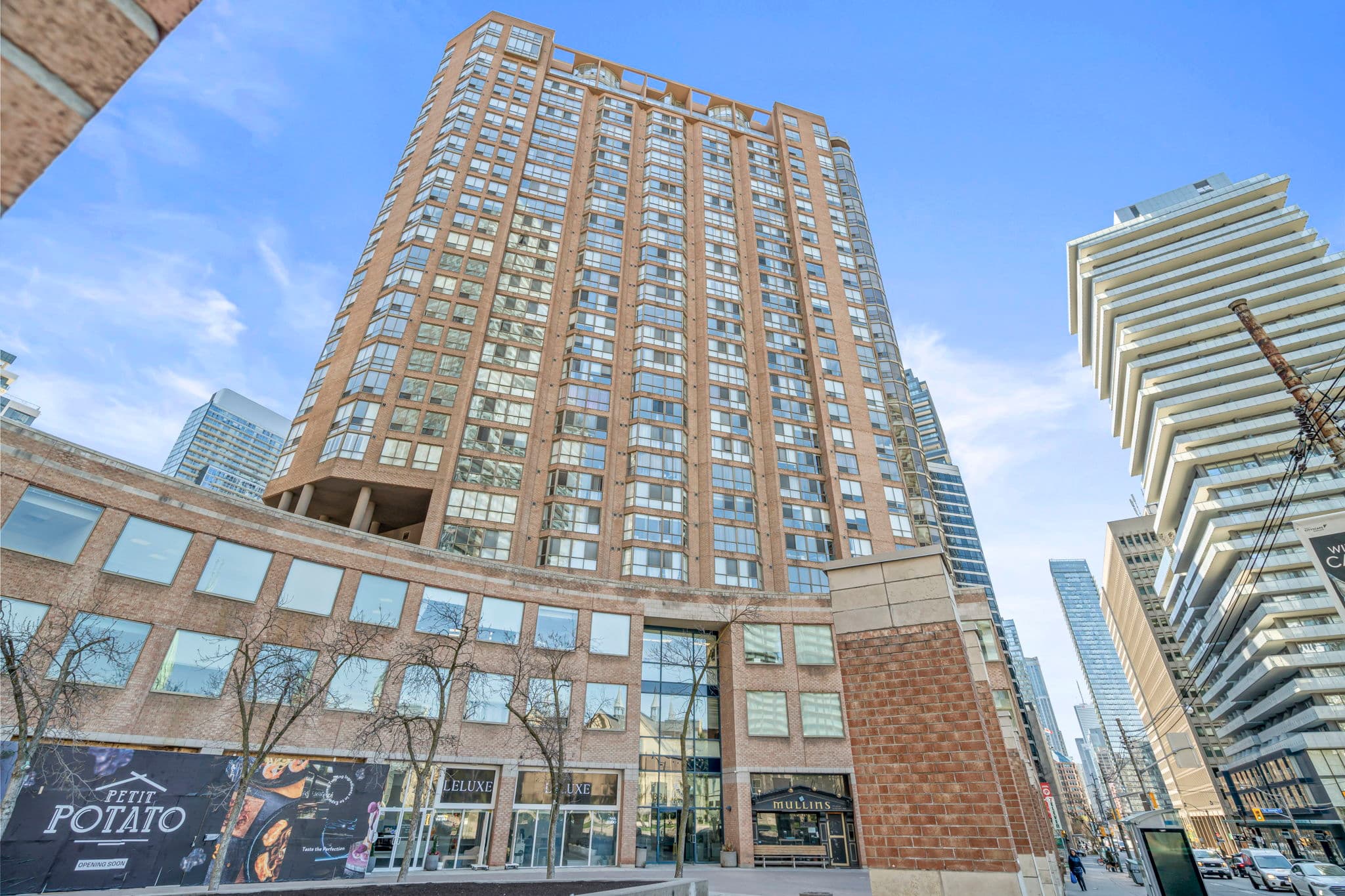 1033 Bay St. Unit 315 Toronto, ON M5S 3A5