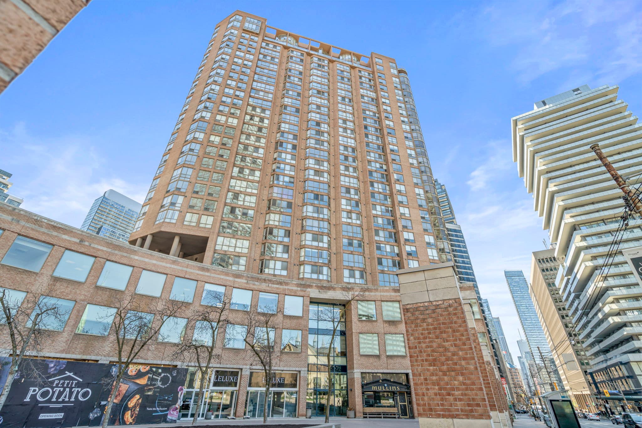 1033 Bay St. Unit 315 Toronto, ON M5S 3A5