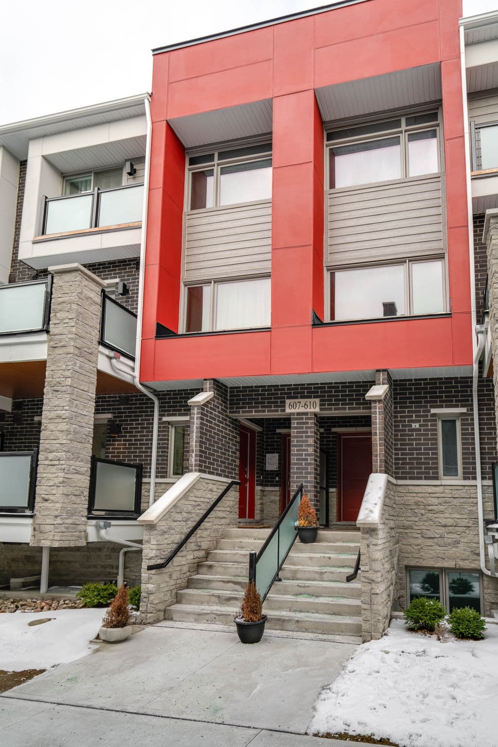 1034 Reflection Pl Unit 699 Pickering, ON L1X 2R2