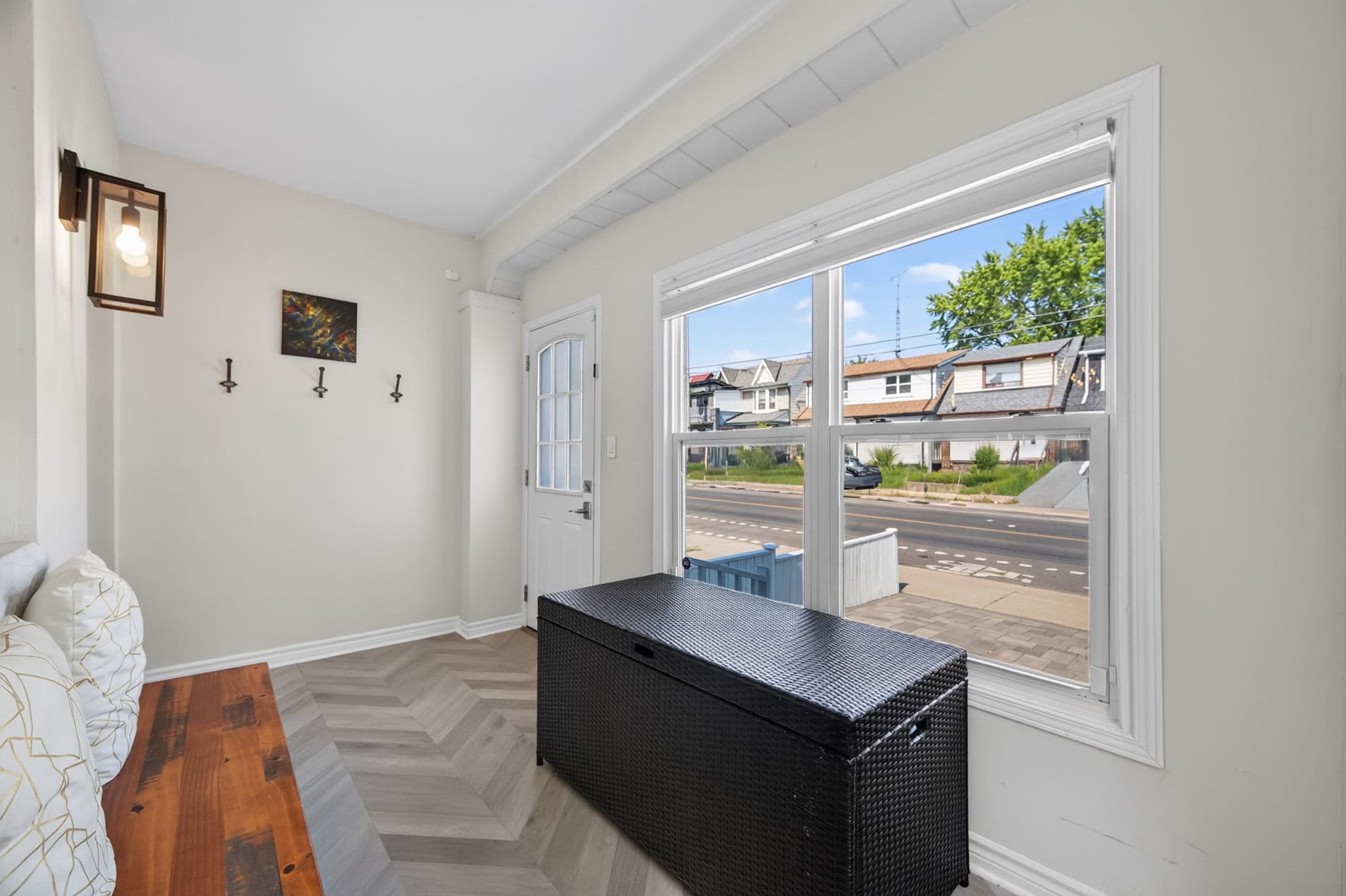 1040 Woodbine Ave Toronto, ON M4C 4C4