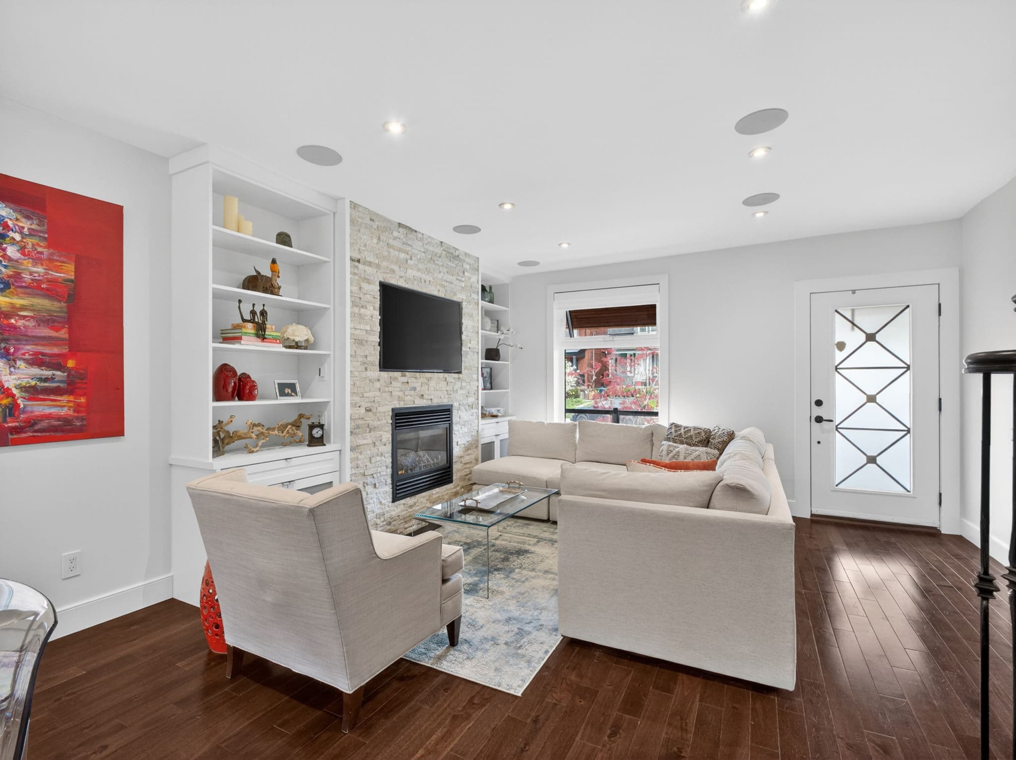 1045 Dovercourt Rd Toronto, ON M6H 2X7