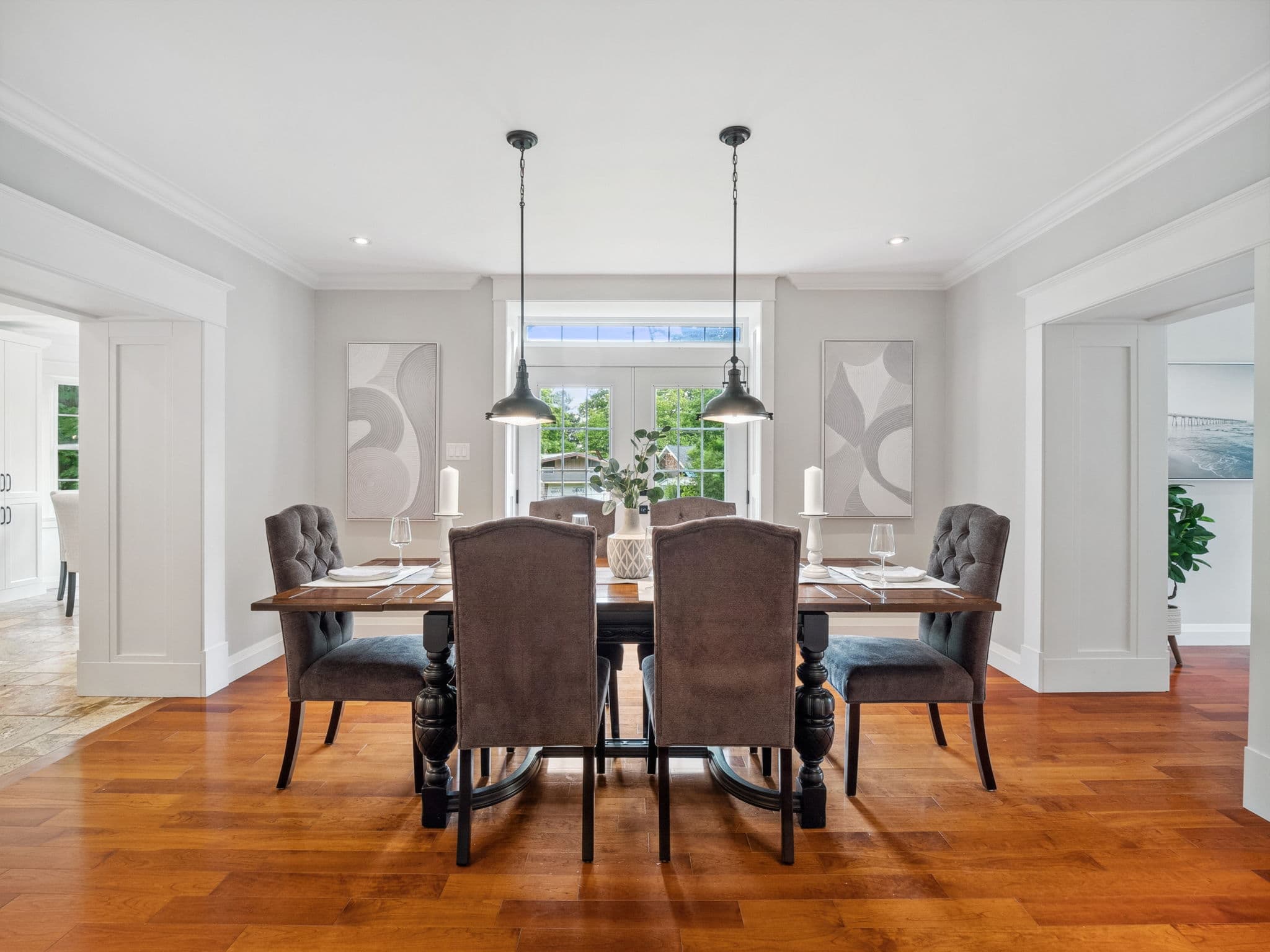 105 Duckworth St Barrie, ON L4M 3V9