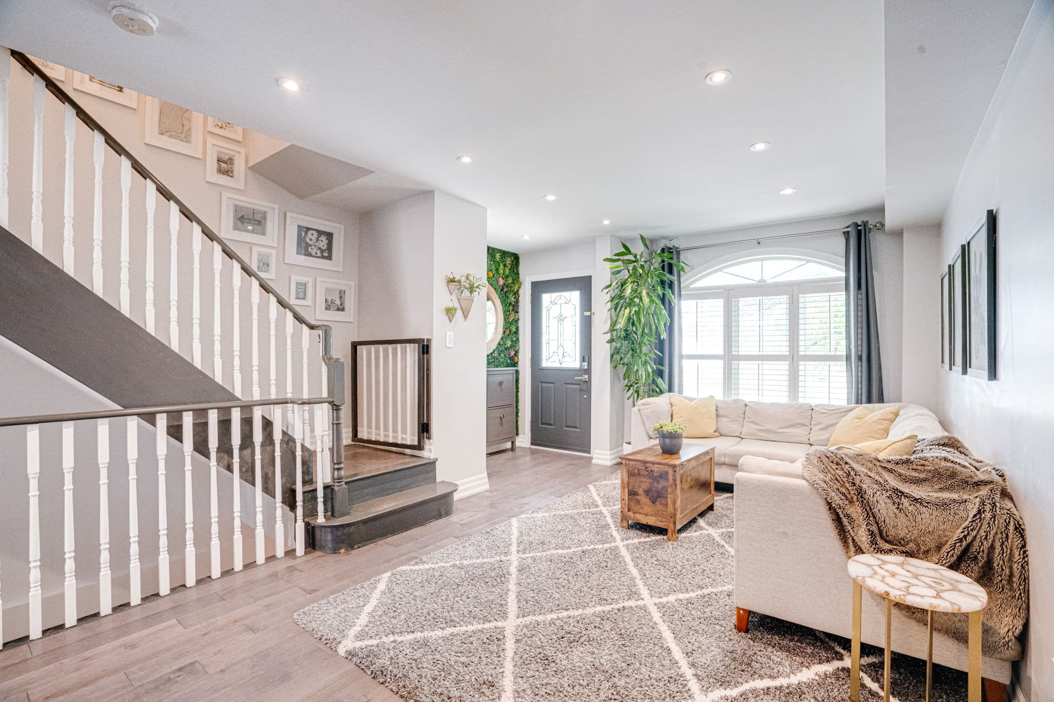 105 Turnberry Ave Toronto, ON M6N 1R2