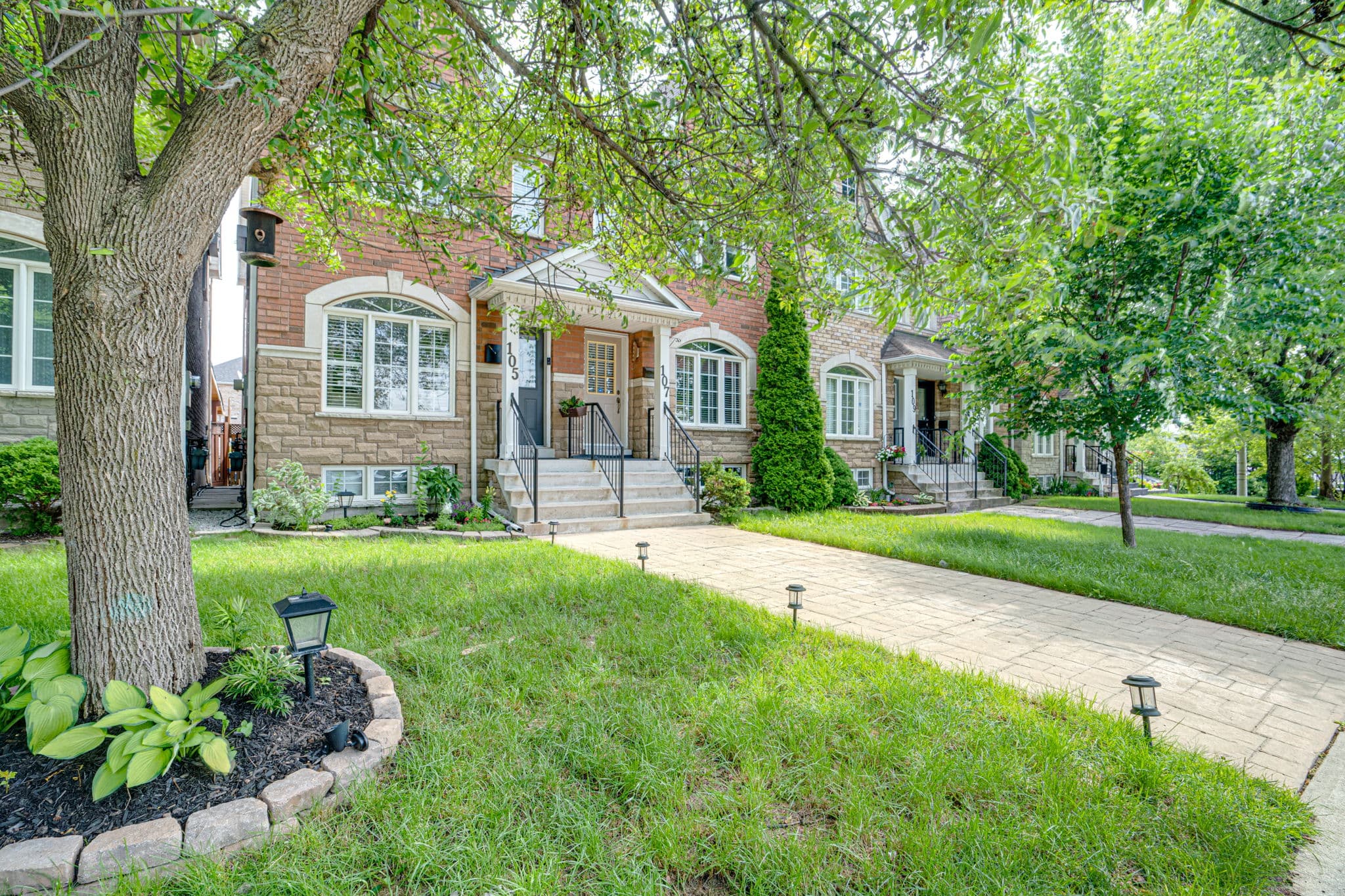 105 Turnberry Ave Toronto, ON M6N 1R2