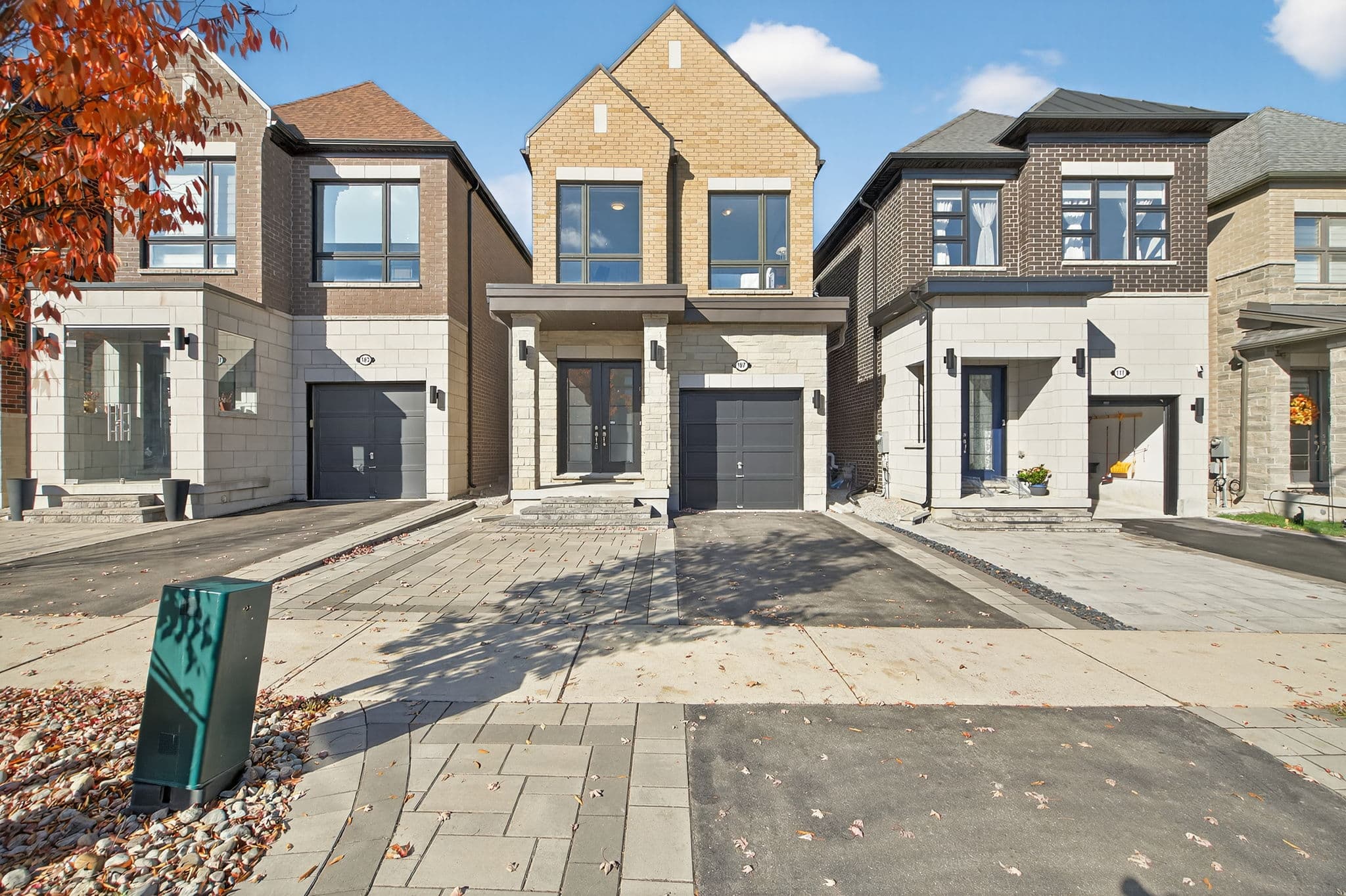 107 Hesperus Rd Vaughan, ON L4J 0G9