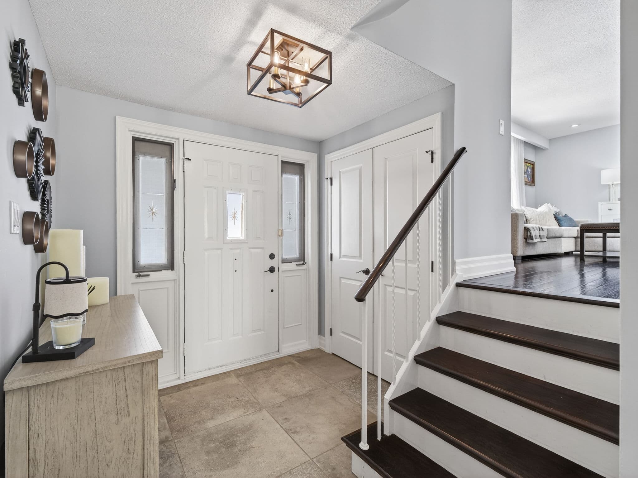 107 Orchard Heights Blvd Aurora, ON L4G 2Z8