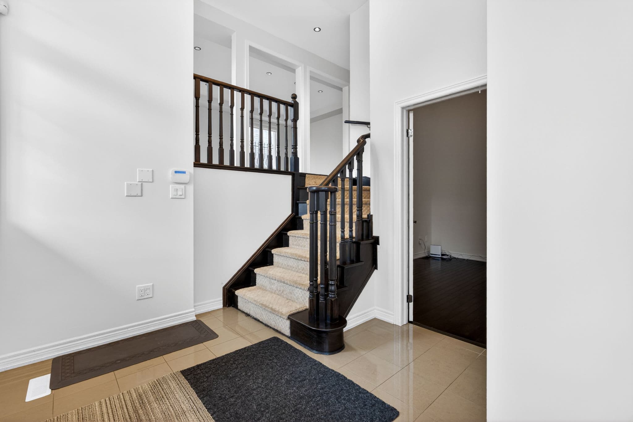 107 Rumsey Rd Vaughan, ON L6A 0W5