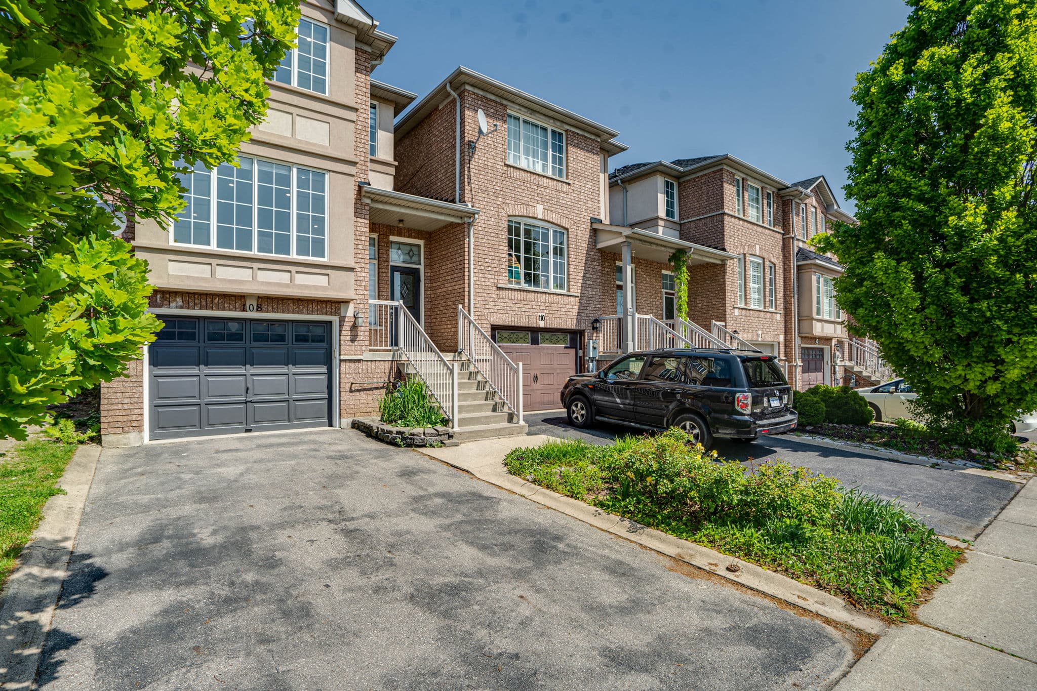 108 Foxfield Crescent Vaughan, ON L4K 5E9