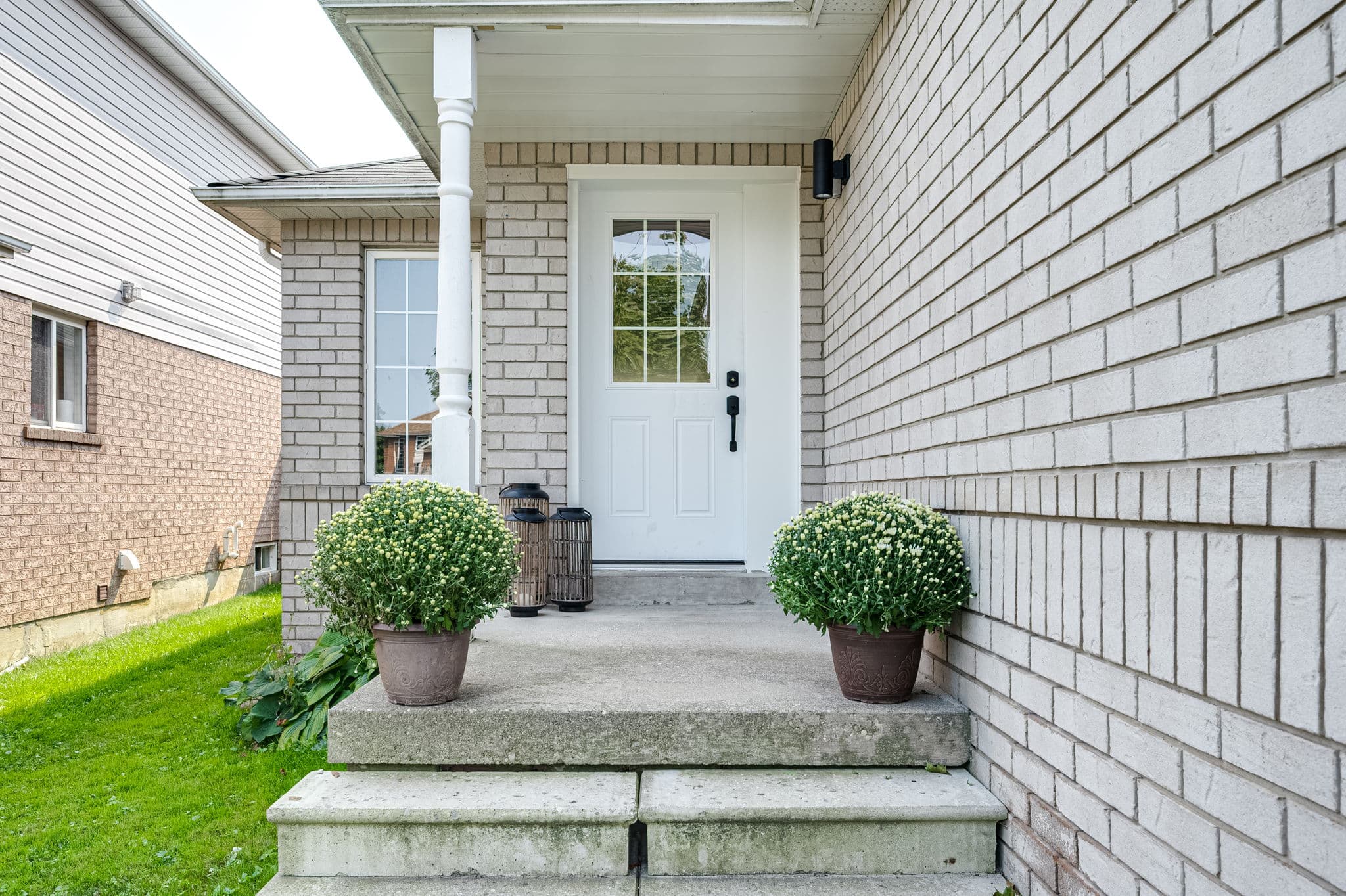 1085 Kensington St Innisfil, ON L9S 1T7