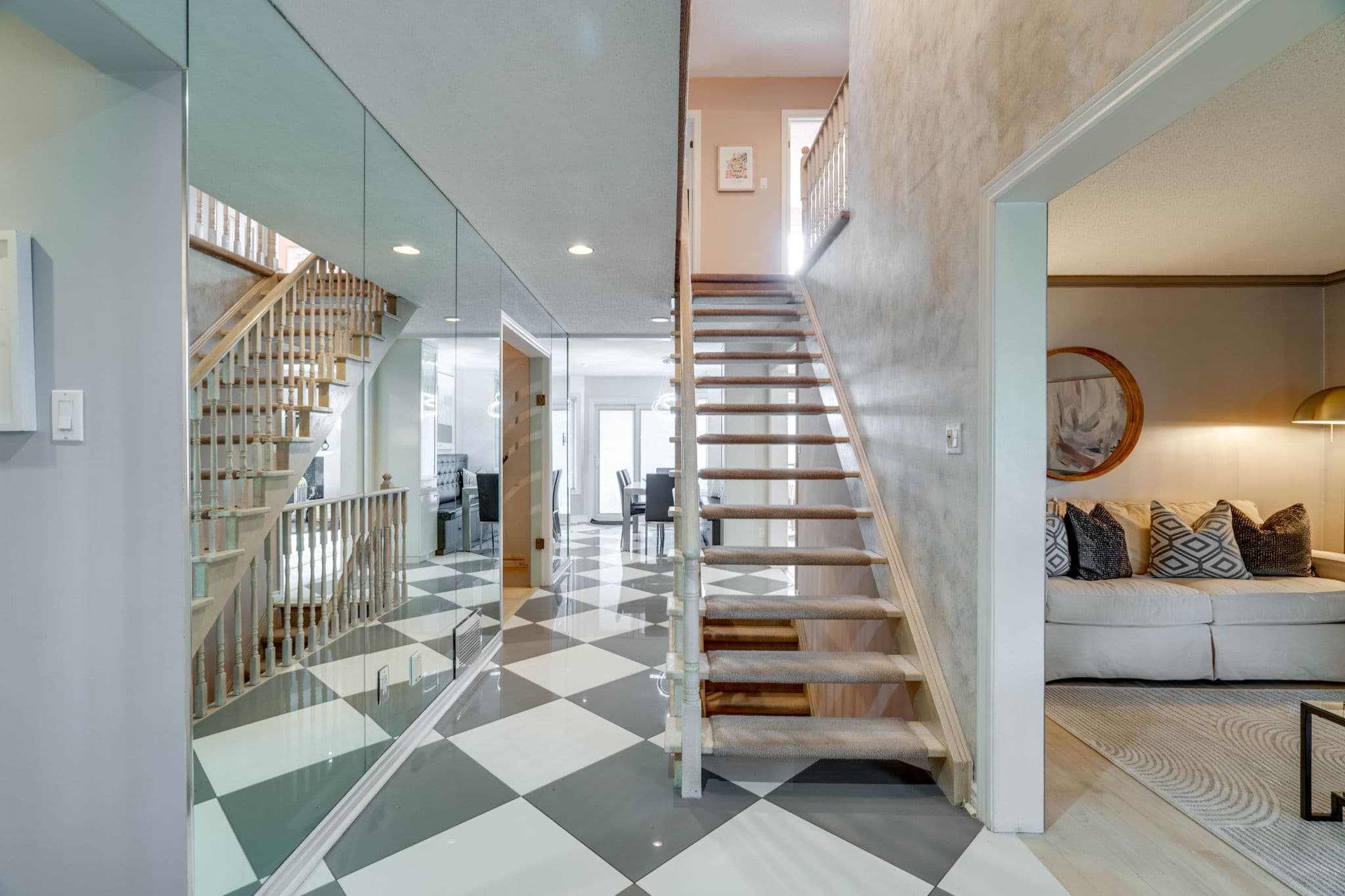 109 Downing Blvd Vaughan, ON L4J 7M2