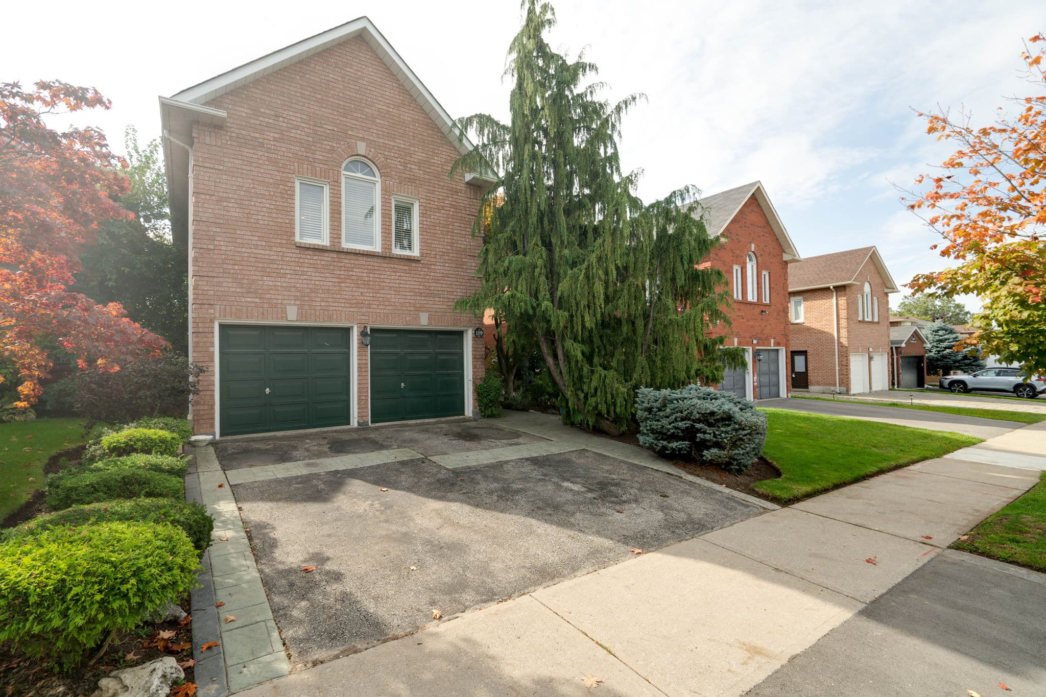109 Downing Blvd Vaughan, ON L4J 7M2