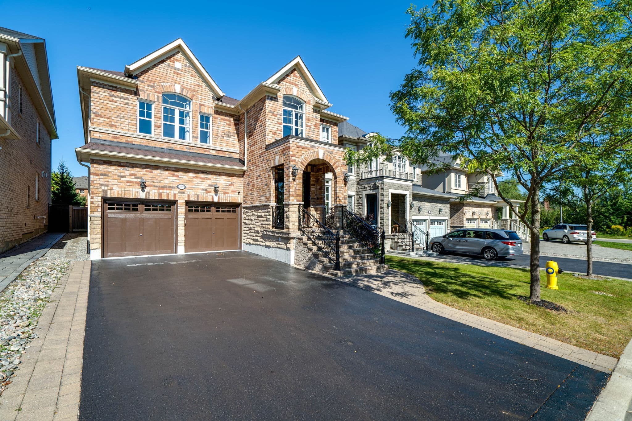109 Heintzman Cres Vaughan, ON L6A 4T1